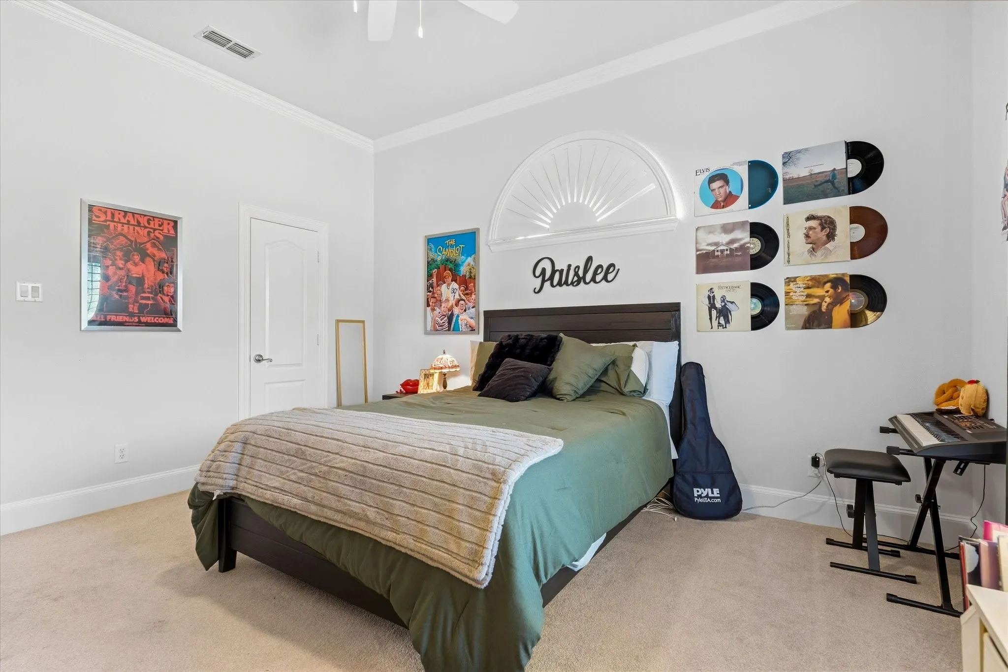 Single Family Residence For Sale in Tarrant County , 8200 Edgemont Court, North Richland Hills, Texas 76182, 4 Bedroom, 3 Bathroom, 2 Garage spaces, 2,588 Sqft, built in 2000, mls#21407168, Real Estate Agent in North Richland Hills, Homes For Sale in Tarrant county, Homes For Sale in North Richland Hills, Realtor in North Richland Hills Texas, Real Estate Brokerage Independent Realty Texas, Luminita Cordes Realtor