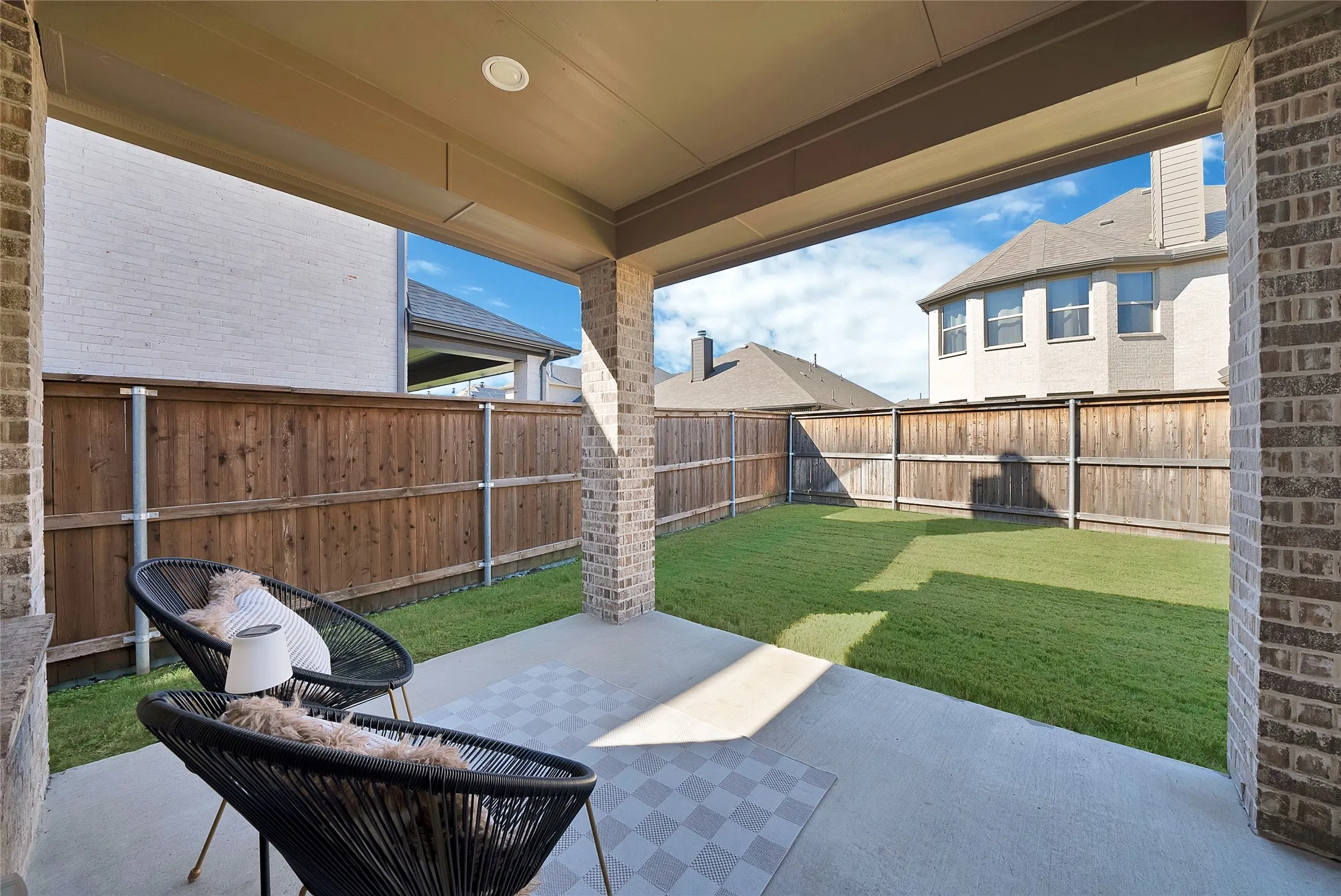 Single Family Residence For Sale in Denton County , 2029 Long Park Avenue, Prosper, Texas 75078, 3 Bedroom, 3 Bathroom, 2 Garage spaces, 2,248 Sqft, built in 2017, mls#21397279, Real Estate Agent in Prosper, Homes For Sale in Denton county, Homes For Sale in Prosper, Realtor in Prosper Texas, Real Estate Brokerage Independent Realty Texas, Luminita Cordes Realtor
