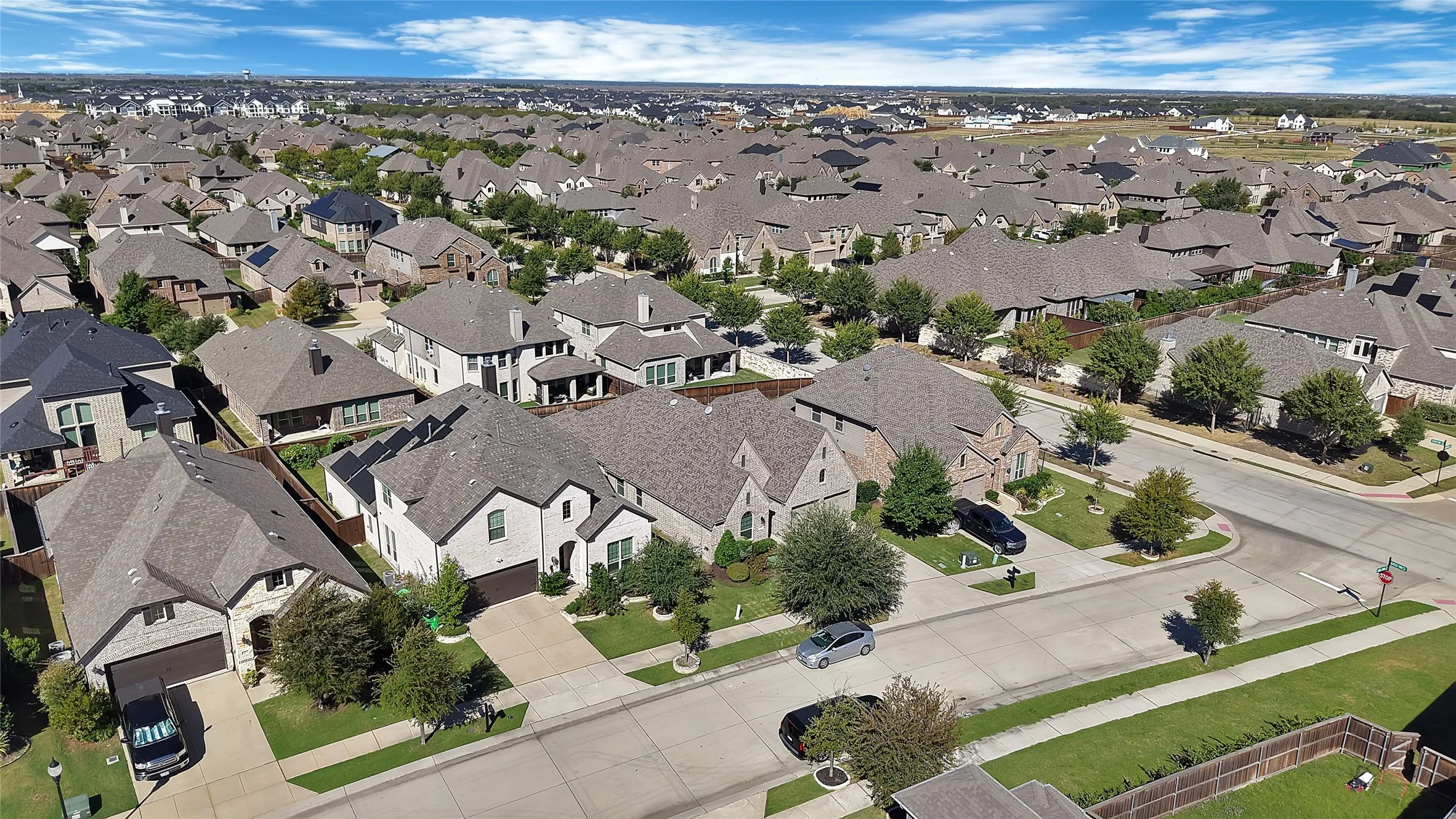 Single Family Residence For Sale in Denton County , 2029 Long Park Avenue, Prosper, Texas 75078, 3 Bedroom, 3 Bathroom, 2 Garage spaces, 2,248 Sqft, built in 2017, mls#21397279, Real Estate Agent in Prosper, Homes For Sale in Denton county, Homes For Sale in Prosper, Realtor in Prosper Texas, Real Estate Brokerage Independent Realty Texas, Luminita Cordes Realtor