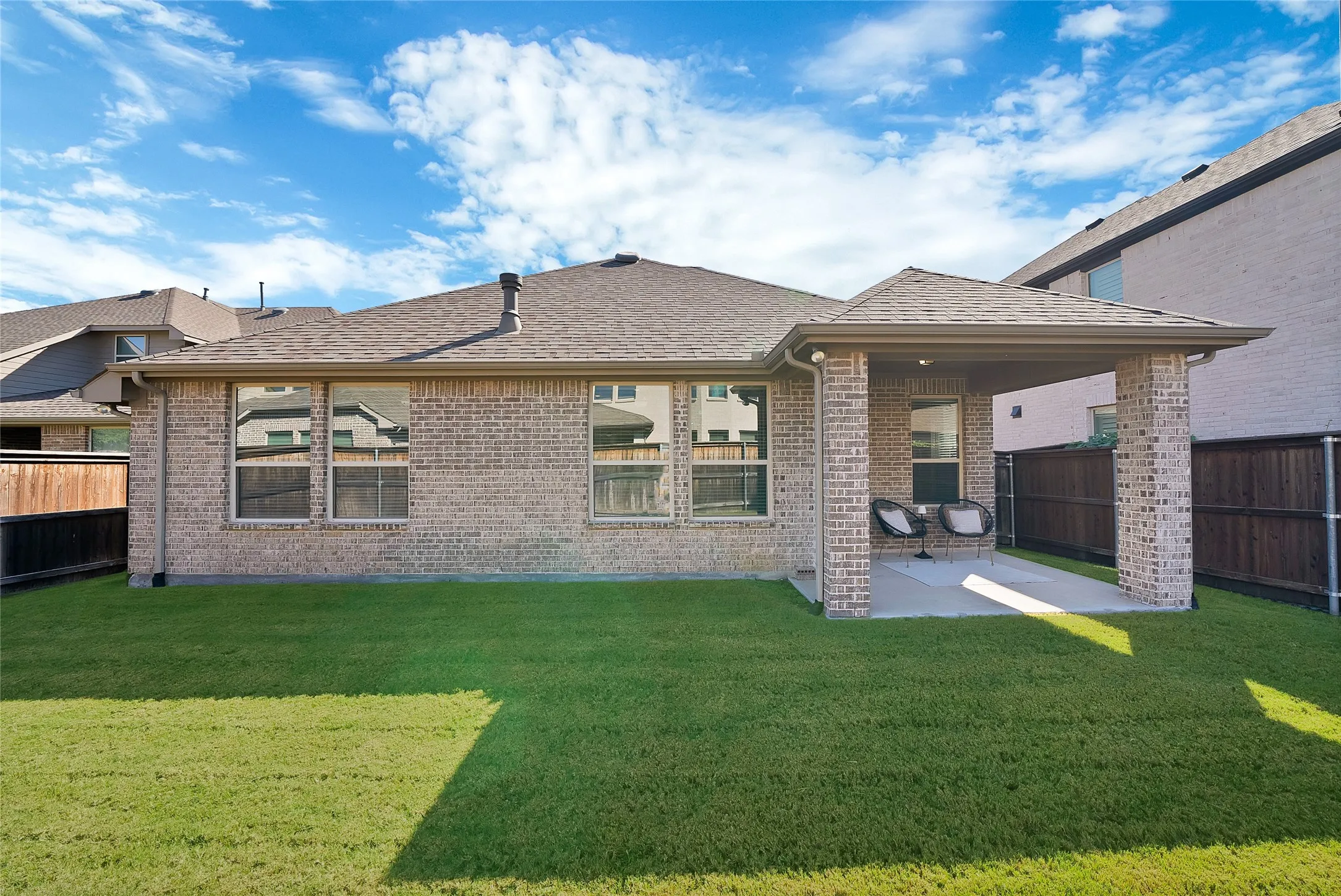 Single Family Residence For Sale in Denton County , 2029 Long Park Avenue, Prosper, Texas 75078, 3 Bedroom, 3 Bathroom, 2 Garage spaces, 2,248 Sqft, built in 2017, mls#21397279, Real Estate Agent in Prosper, Homes For Sale in Denton county, Homes For Sale in Prosper, Realtor in Prosper Texas, Real Estate Brokerage Independent Realty Texas, Luminita Cordes Realtor