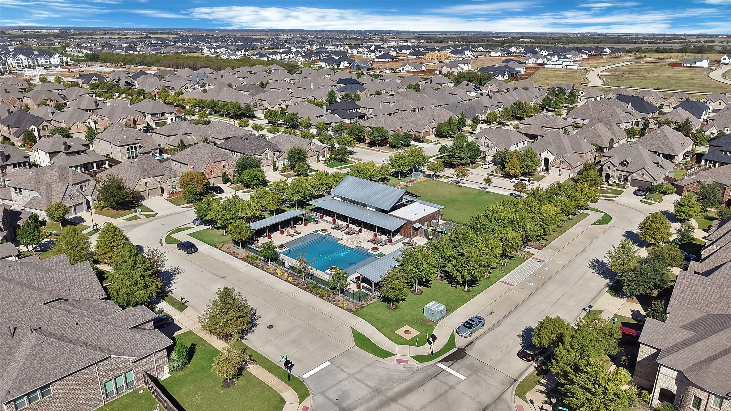 Single Family Residence For Sale in Denton County , 2029 Long Park Avenue, Prosper, Texas 75078, 3 Bedroom, 3 Bathroom, 2 Garage spaces, 2,248 Sqft, built in 2017, mls#21397279, Real Estate Agent in Prosper, Homes For Sale in Denton county, Homes For Sale in Prosper, Realtor in Prosper Texas, Real Estate Brokerage Independent Realty Texas, Luminita Cordes Realtor