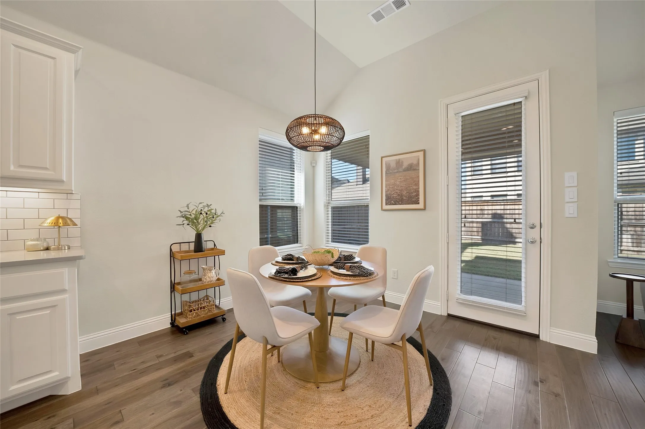 Single Family Residence For Sale in Denton County , 2029 Long Park Avenue, Prosper, Texas 75078, 3 Bedroom, 3 Bathroom, 2 Garage spaces, 2,248 Sqft, built in 2017, mls#21397279, Real Estate Agent in Prosper, Homes For Sale in Denton county, Homes For Sale in Prosper, Realtor in Prosper Texas, Real Estate Brokerage Independent Realty Texas, Luminita Cordes Realtor