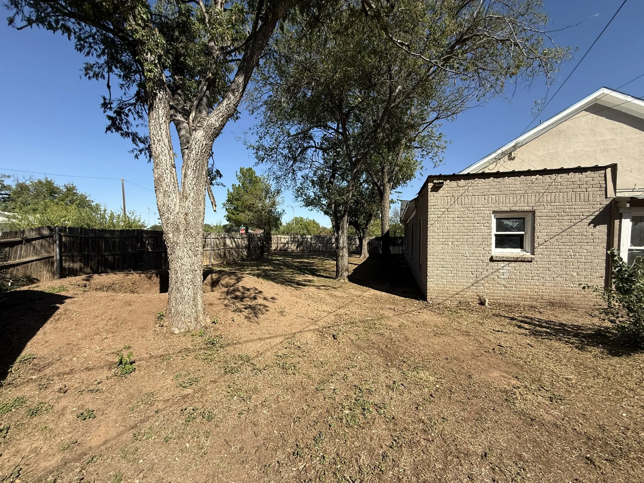 Single Family Residence For Sale in Taylor County , 1910 Sayles Boulevard, Abilene, Texas 79605, 4 Bedroom, 2 Bathroom, Garage spaces, 1,780 Sqft, built in 1927, mls#21346467, Real Estate Agent in Abilene, Homes For Sale in Taylor county, Homes For Sale in Abilene, Realtor in Abilene Texas, Real Estate Brokerage Independent Realty Texas, Luminita Cordes Realtor