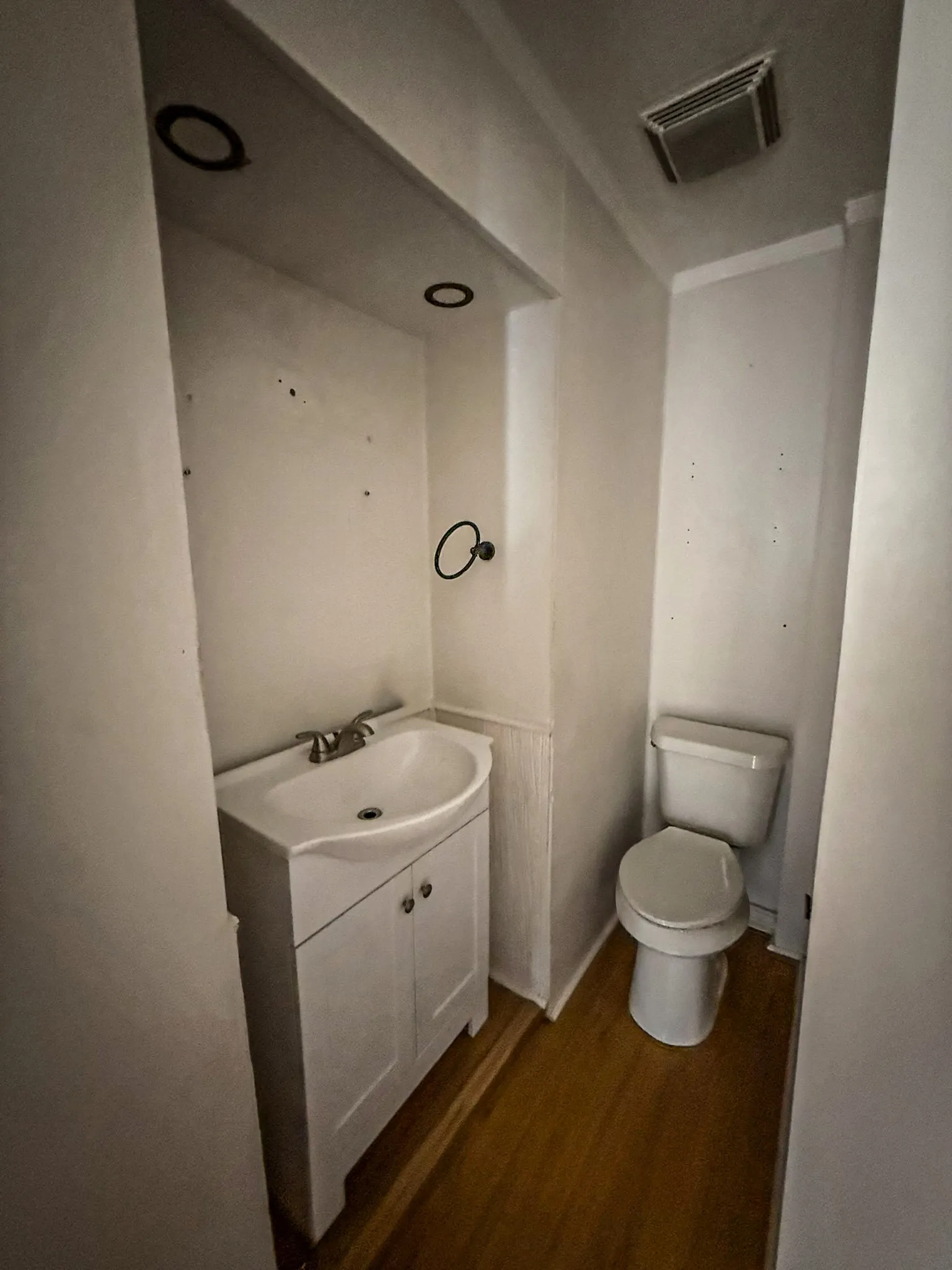 Single Family Residence For Sale in Taylor County , 1910 Sayles Boulevard, Abilene, Texas 79605, 4 Bedroom, 2 Bathroom, Garage spaces, 1,780 Sqft, built in 1927, mls#21346467, Real Estate Agent in Abilene, Homes For Sale in Taylor county, Homes For Sale in Abilene, Realtor in Abilene Texas, Real Estate Brokerage Independent Realty Texas, Luminita Cordes Realtor