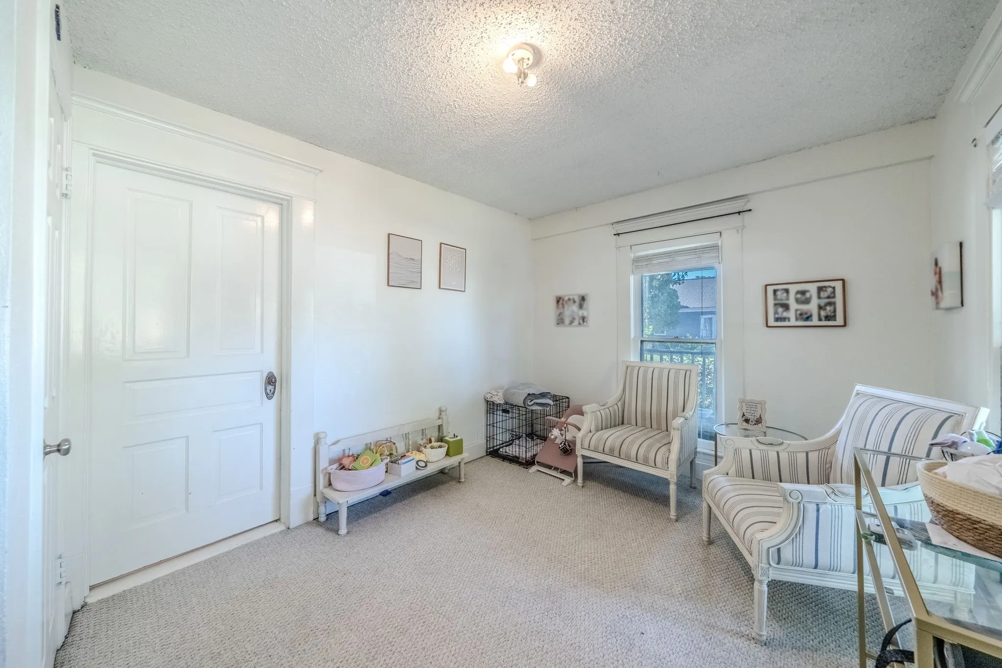 Single Family Residence For Sale in Ellis County , 200 Williams Street, Waxahachie, Texas 75165, 3 Bedroom, 2 Bathroom, Garage spaces, 1,260 Sqft, built in 1905, mls#21407468, Real Estate Agent in Waxahachie, Homes For Sale in Ellis county, Homes For Sale in Waxahachie, Realtor in Waxahachie Texas, Real Estate Brokerage Independent Realty Texas, Luminita Cordes Realtor