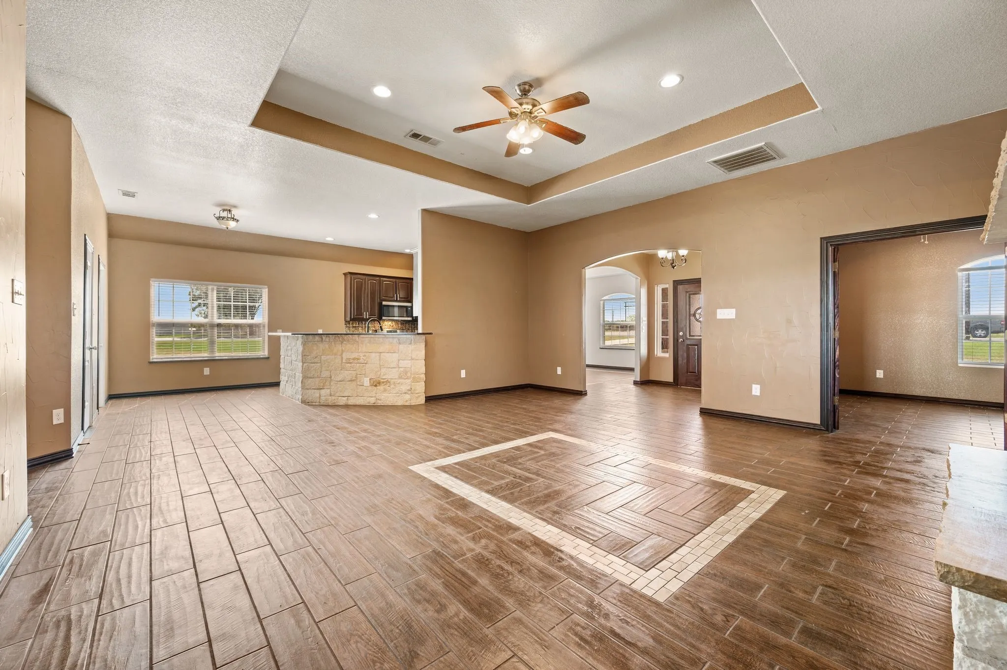 Single Family Residence For Sale in Parker County , 939 Old Reno Road, Reno, Texas 76082, 4 Bedroom, 2 Bathroom, 2 Garage spaces, 2,607 Sqft, built in 2014, mls#21404502, Real Estate Agent in Reno, Homes For Sale in Parker county, Homes For Sale in Reno, Realtor in Reno Texas, Real Estate Brokerage Independent Realty Texas, Luminita Cordes Realtor