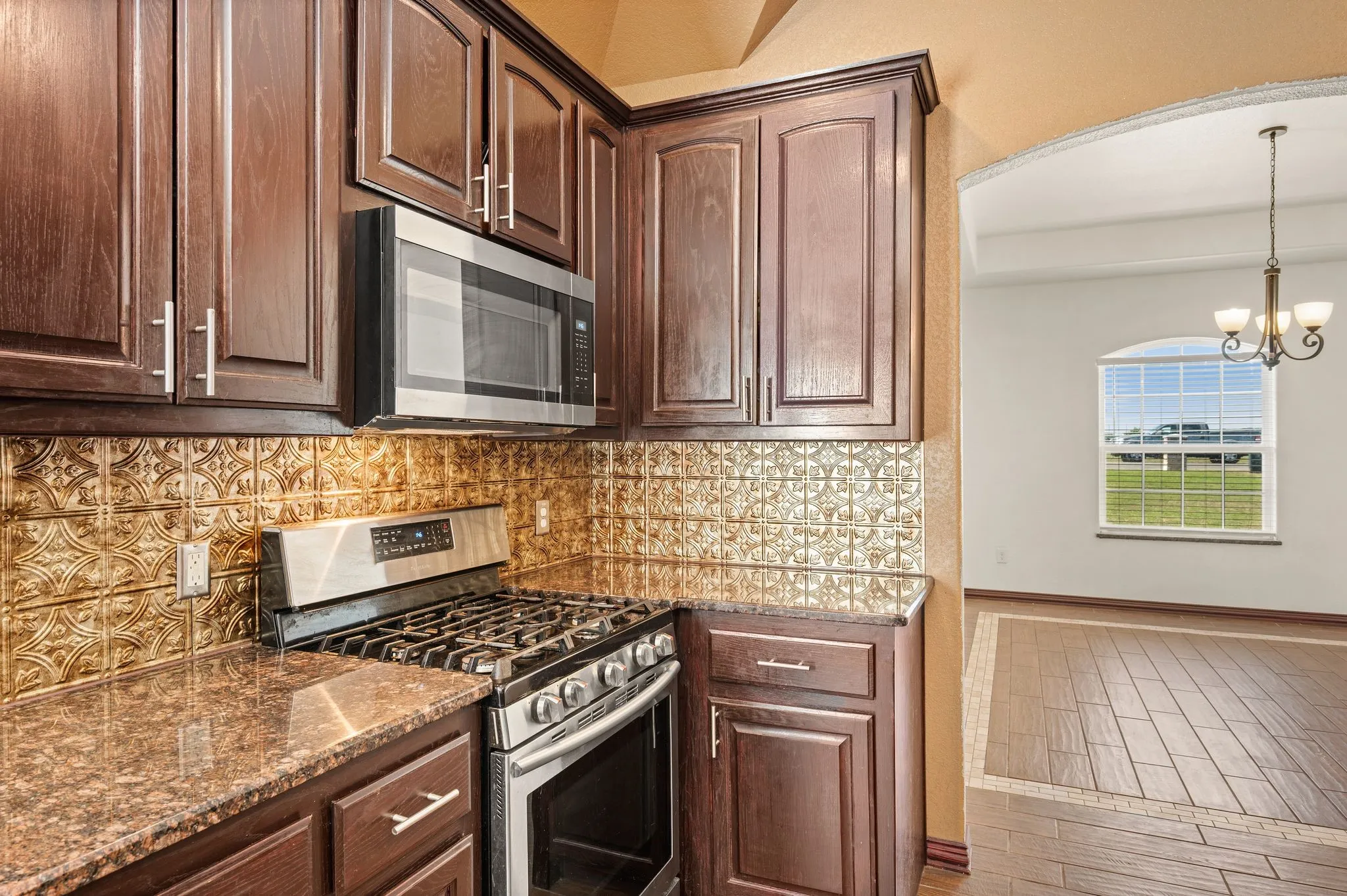 Single Family Residence For Sale in Parker County , 939 Old Reno Road, Reno, Texas 76082, 4 Bedroom, 2 Bathroom, 2 Garage spaces, 2,607 Sqft, built in 2014, mls#21404502, Real Estate Agent in Reno, Homes For Sale in Parker county, Homes For Sale in Reno, Realtor in Reno Texas, Real Estate Brokerage Independent Realty Texas, Luminita Cordes Realtor