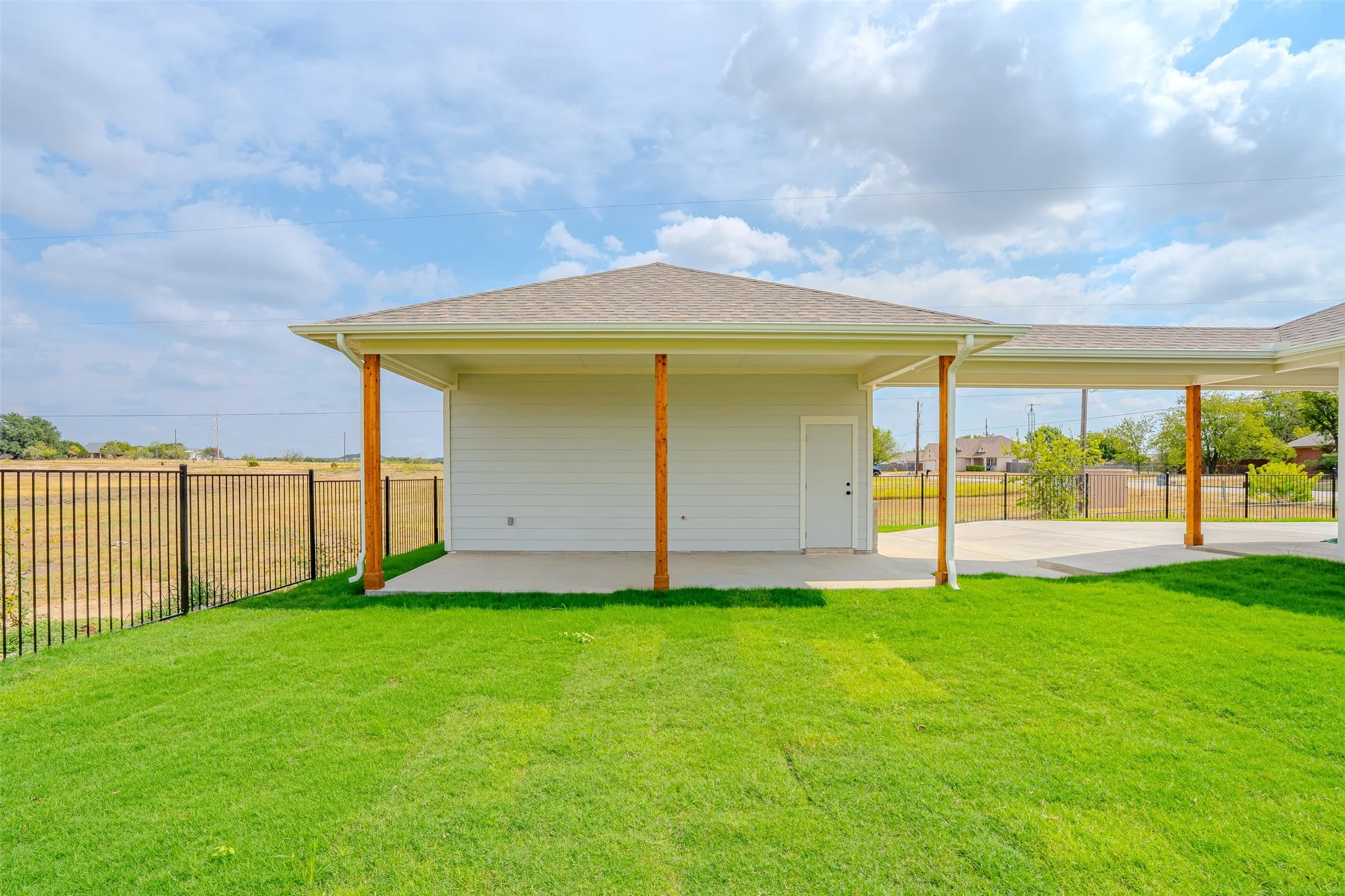Single Family Residence For Sale in Bosque County , 112 K Street, Meridian, Texas 76665, 3 Bedroom, 2 Bathroom, 2 Garage spaces, 1,618 Sqft, built in 2026, mls#21403849, Real Estate Agent in Meridian, Homes For Sale in Bosque county, Homes For Sale in Meridian, Realtor in Meridian Texas, Real Estate Brokerage Independent Realty Texas, Luminita Cordes Realtor