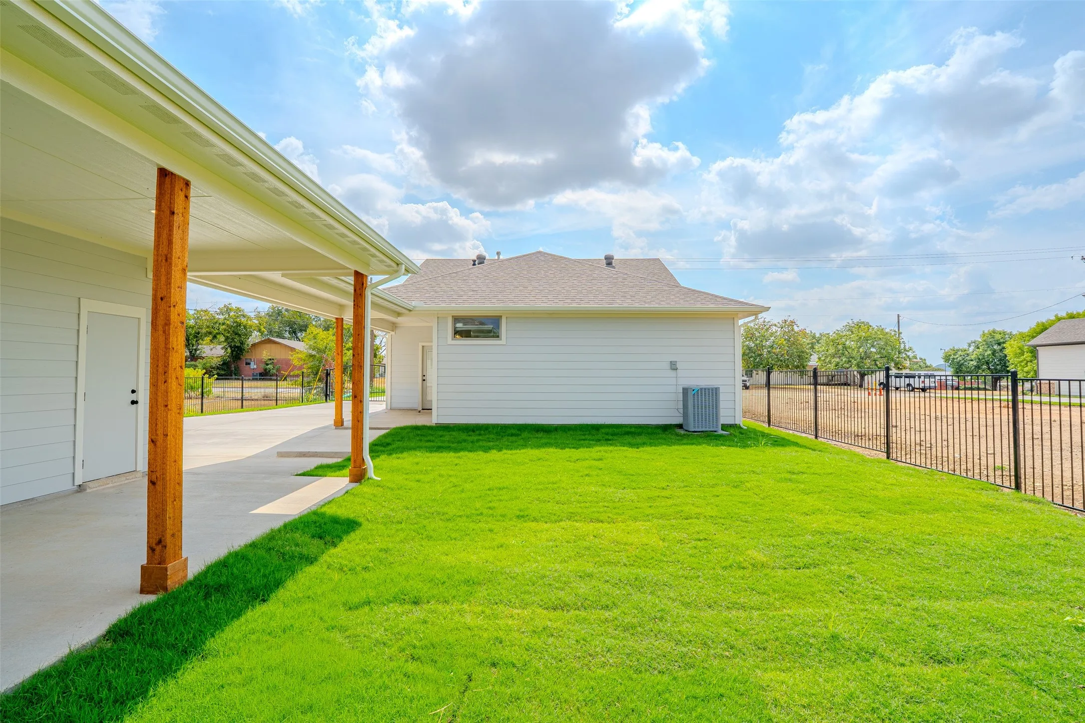 Single Family Residence For Sale in Bosque County , 112 K Street, Meridian, Texas 76665, 3 Bedroom, 2 Bathroom, 2 Garage spaces, 1,618 Sqft, built in 2026, mls#21403849, Real Estate Agent in Meridian, Homes For Sale in Bosque county, Homes For Sale in Meridian, Realtor in Meridian Texas, Real Estate Brokerage Independent Realty Texas, Luminita Cordes Realtor