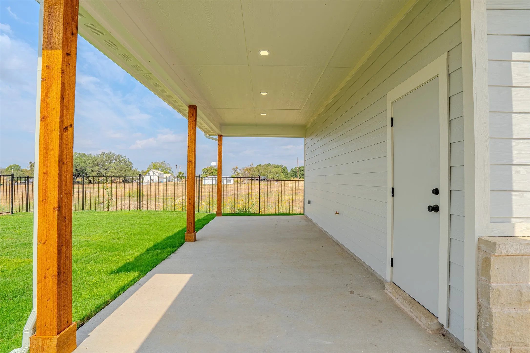 Single Family Residence For Sale in Bosque County , 112 K Street, Meridian, Texas 76665, 3 Bedroom, 2 Bathroom, 2 Garage spaces, 1,618 Sqft, built in 2026, mls#21403849, Real Estate Agent in Meridian, Homes For Sale in Bosque county, Homes For Sale in Meridian, Realtor in Meridian Texas, Real Estate Brokerage Independent Realty Texas, Luminita Cordes Realtor