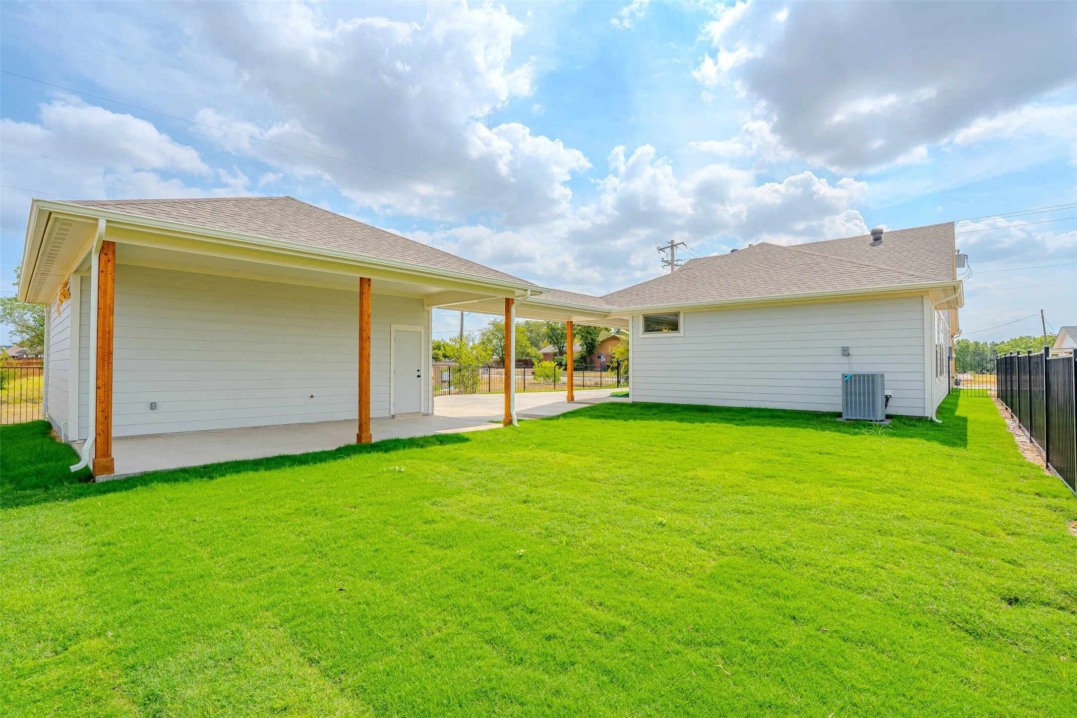 Single Family Residence For Sale in Bosque County , 112 K Street, Meridian, Texas 76665, 3 Bedroom, 2 Bathroom, 2 Garage spaces, 1,618 Sqft, built in 2026, mls#21403849, Real Estate Agent in Meridian, Homes For Sale in Bosque county, Homes For Sale in Meridian, Realtor in Meridian Texas, Real Estate Brokerage Independent Realty Texas, Luminita Cordes Realtor