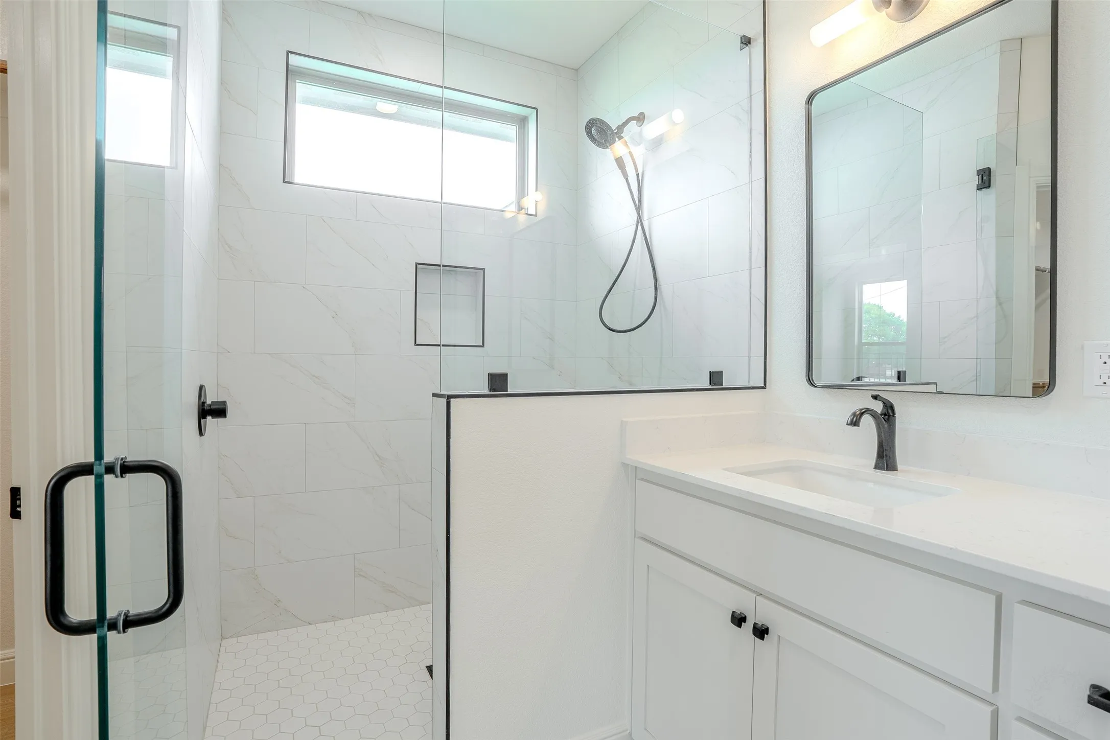 Single Family Residence For Sale in Bosque County , 112 K Street, Meridian, Texas 76665, 3 Bedroom, 2 Bathroom, 2 Garage spaces, 1,618 Sqft, built in 2026, mls#21403849, Real Estate Agent in Meridian, Homes For Sale in Bosque county, Homes For Sale in Meridian, Realtor in Meridian Texas, Real Estate Brokerage Independent Realty Texas, Luminita Cordes Realtor