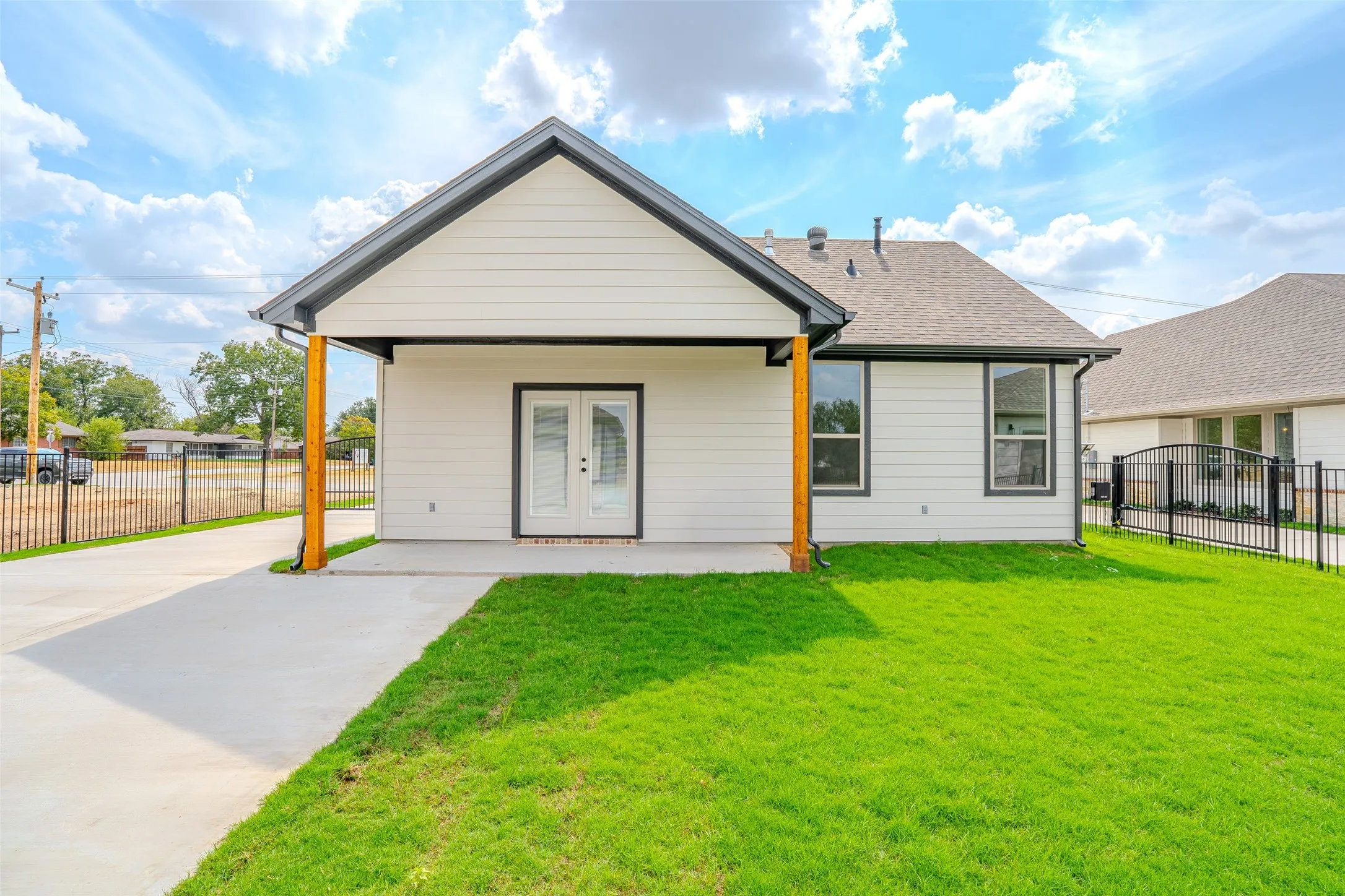 Single Family Residence For Sale in Bosque County , 108 K Street, Meridian, Texas 76665, 3 Bedroom, 2 Bathroom, 2 Garage spaces, 1,466 Sqft, built in 2026, mls#21403673, Real Estate Agent in Meridian, Homes For Sale in Bosque county, Homes For Sale in Meridian, Realtor in Meridian Texas, Real Estate Brokerage Independent Realty Texas, Luminita Cordes Realtor