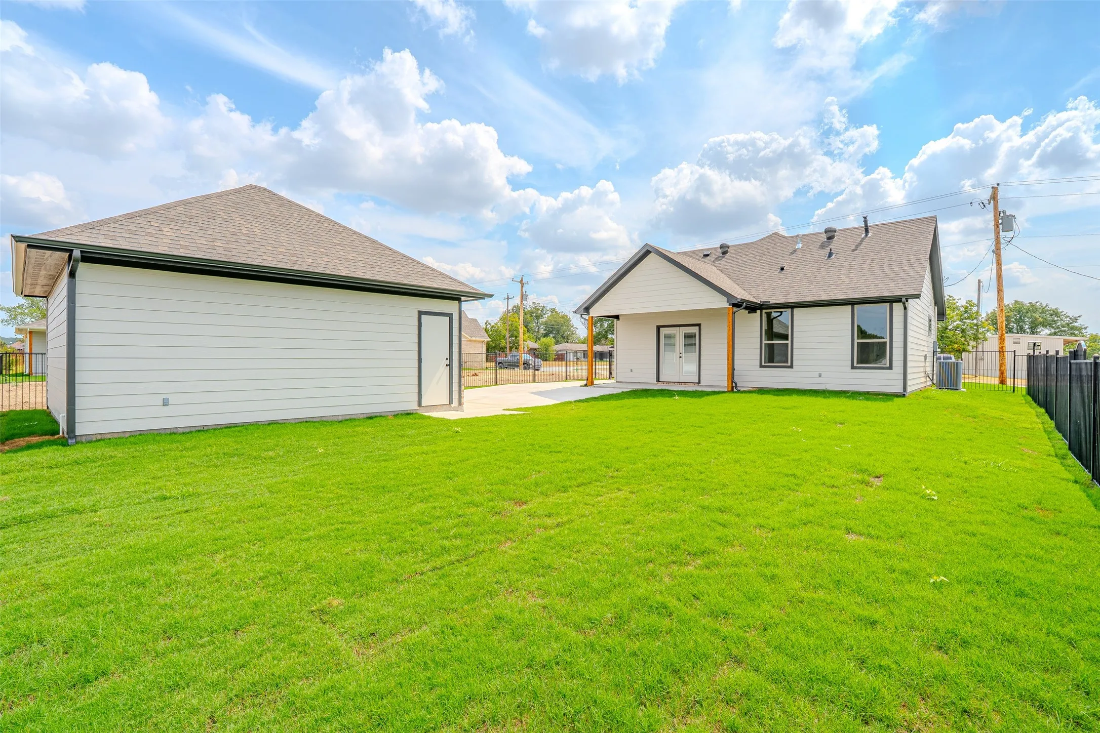 Single Family Residence For Sale in Bosque County , 108 K Street, Meridian, Texas 76665, 3 Bedroom, 2 Bathroom, 2 Garage spaces, 1,466 Sqft, built in 2026, mls#21403673, Real Estate Agent in Meridian, Homes For Sale in Bosque county, Homes For Sale in Meridian, Realtor in Meridian Texas, Real Estate Brokerage Independent Realty Texas, Luminita Cordes Realtor