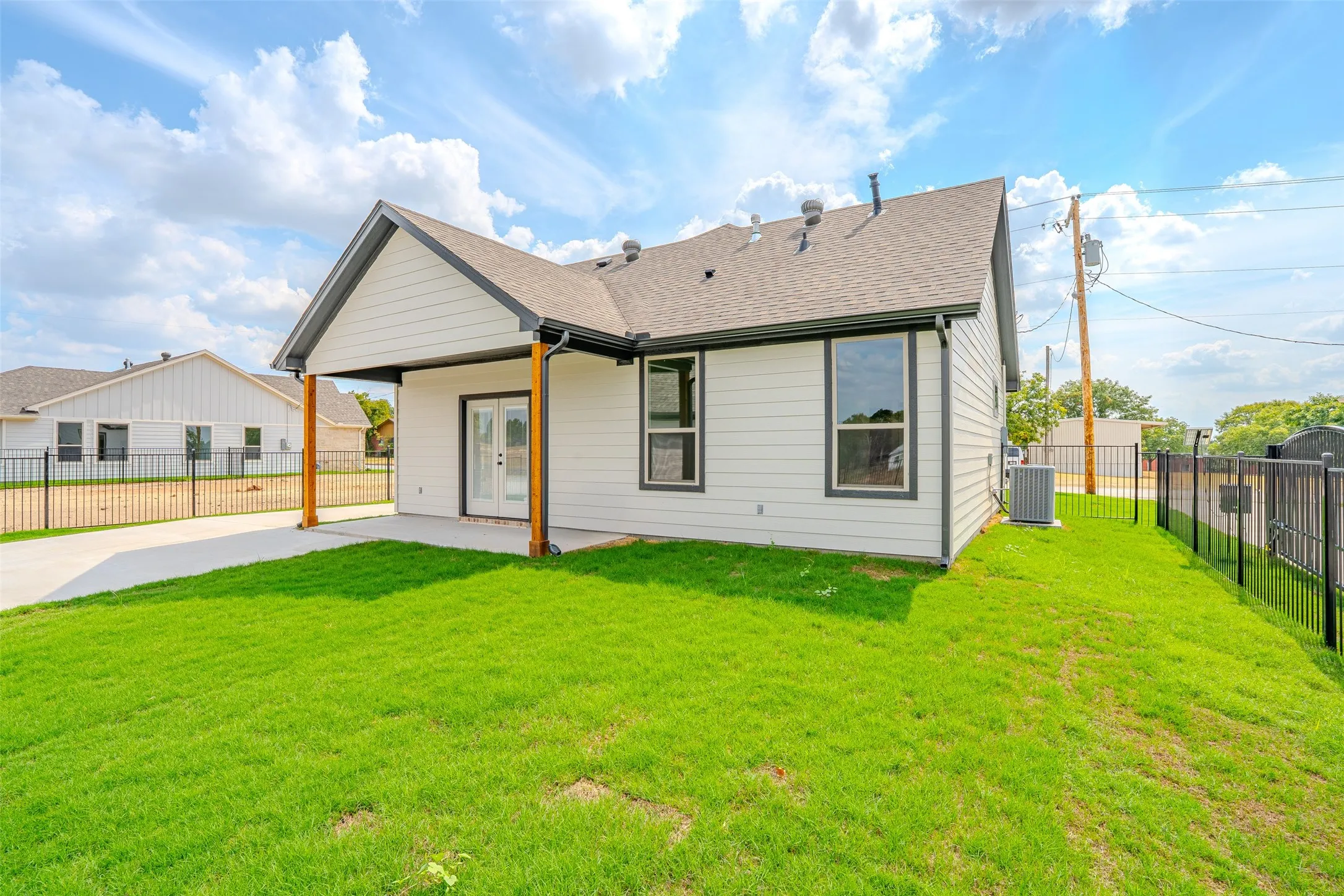Single Family Residence For Sale in Bosque County , 108 K Street, Meridian, Texas 76665, 3 Bedroom, 2 Bathroom, 2 Garage spaces, 1,466 Sqft, built in 2026, mls#21403673, Real Estate Agent in Meridian, Homes For Sale in Bosque county, Homes For Sale in Meridian, Realtor in Meridian Texas, Real Estate Brokerage Independent Realty Texas, Luminita Cordes Realtor