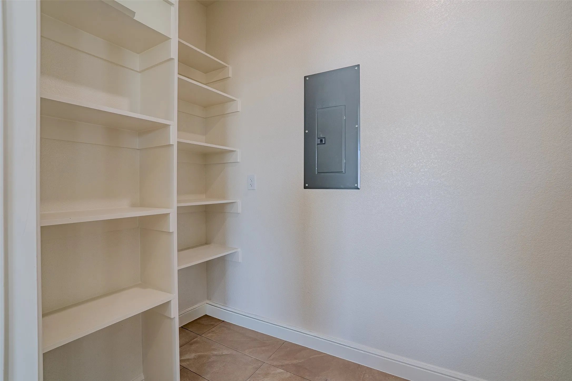 Single Family Residence For Sale in Bosque County , 108 K Street, Meridian, Texas 76665, 3 Bedroom, 2 Bathroom, 2 Garage spaces, 1,466 Sqft, built in 2026, mls#21403673, Real Estate Agent in Meridian, Homes For Sale in Bosque county, Homes For Sale in Meridian, Realtor in Meridian Texas, Real Estate Brokerage Independent Realty Texas, Luminita Cordes Realtor