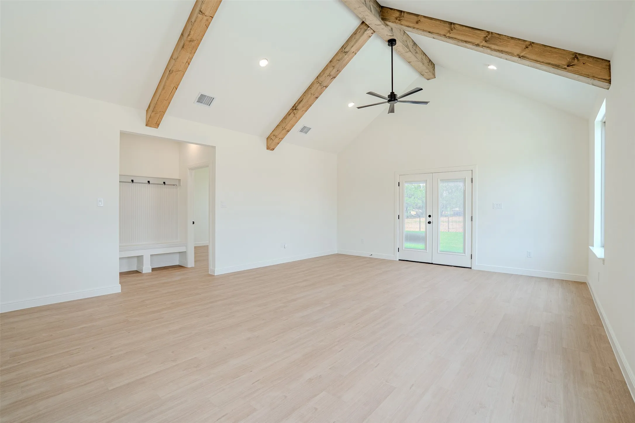Single Family Residence For Sale in Bosque County , 108 K Street, Meridian, Texas 76665, 3 Bedroom, 2 Bathroom, 2 Garage spaces, 1,466 Sqft, built in 2026, mls#21403673, Real Estate Agent in Meridian, Homes For Sale in Bosque county, Homes For Sale in Meridian, Realtor in Meridian Texas, Real Estate Brokerage Independent Realty Texas, Luminita Cordes Realtor