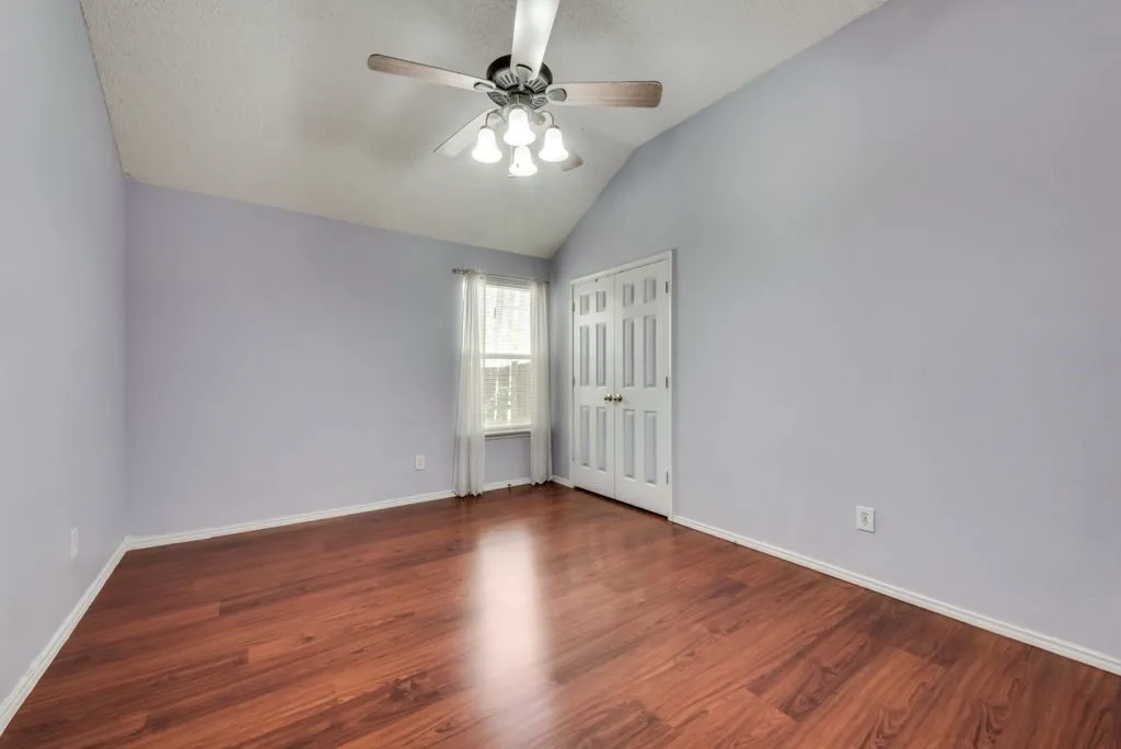 Single Family Residence For Rent in Tarrant County , 325 Crestview Drive, Arlington, Texas 76018, 4 Bedroom, 2 Bathroom, 2 Garage spaces, 2,201 Sqft, built in 1995, mls#21407762, Real Estate Agent in Arlington, Homes For Rent in Tarrant county, Homes For Rent in Arlington, Realtor in Arlington Texas, Real Estate Brokerage Independent Realty Texas, Luminita Cordes Realtor