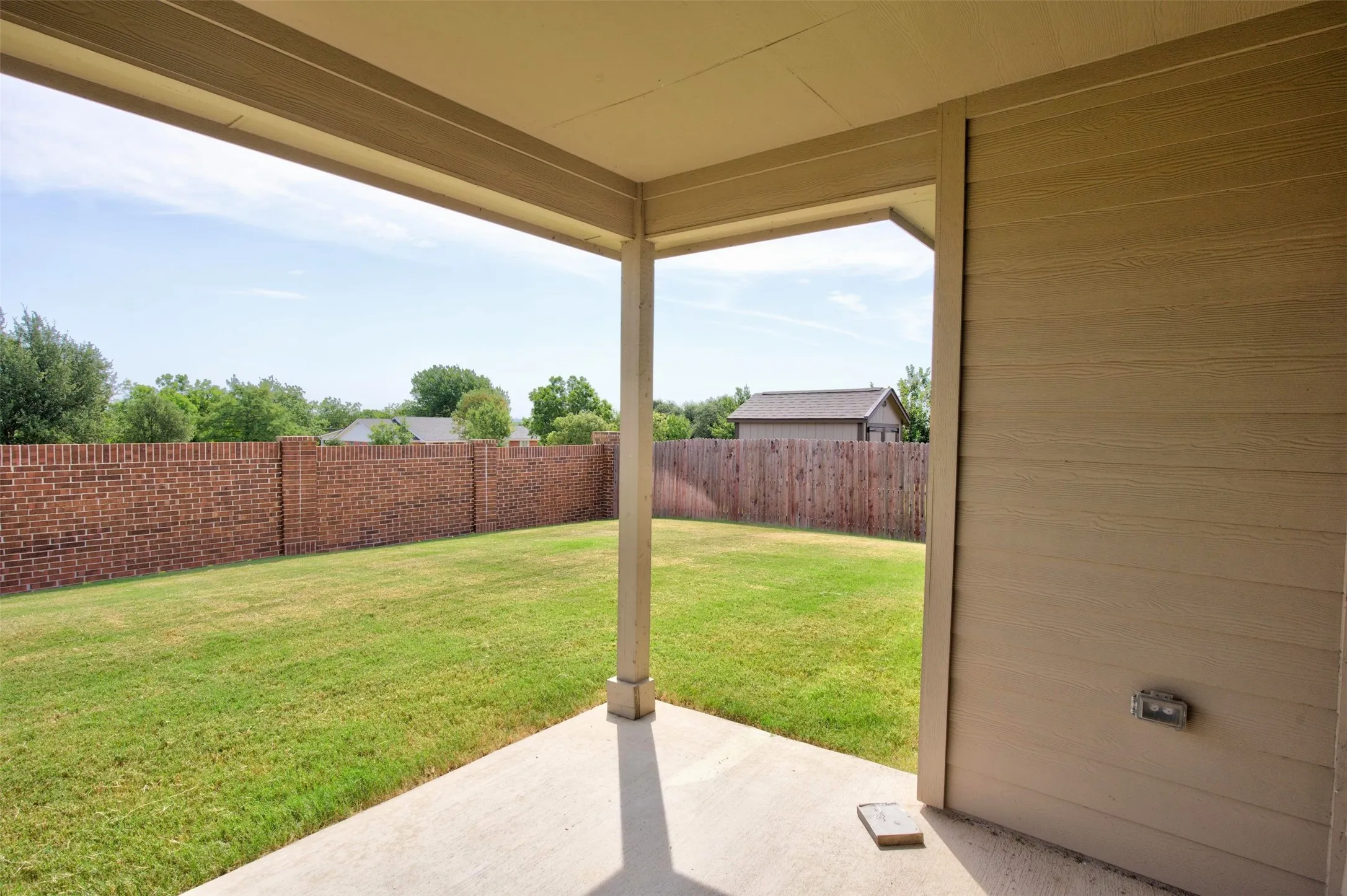 Single Family Residence For Rent in Johnson County , 1203 Larkspur Lane, Cleburne, Texas 76033, 4 Bedroom, 2 Bathroom, 3 Garage spaces, 1,848 Sqft, built in 2020, mls#21407763, Real Estate Agent in Cleburne, Homes For Rent in Johnson county, Homes For Rent in Cleburne, Realtor in Cleburne Texas, Real Estate Brokerage Independent Realty Texas, Luminita Cordes Realtor