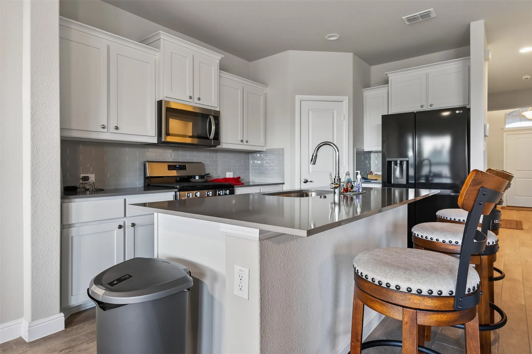 Single Family Residence For Rent in Johnson County , 1203 Larkspur Lane, Cleburne, Texas 76033, 4 Bedroom, 2 Bathroom, 3 Garage spaces, 1,848 Sqft, built in 2020, mls#21407763, Real Estate Agent in Cleburne, Homes For Rent in Johnson county, Homes For Rent in Cleburne, Realtor in Cleburne Texas, Real Estate Brokerage Independent Realty Texas, Luminita Cordes Realtor