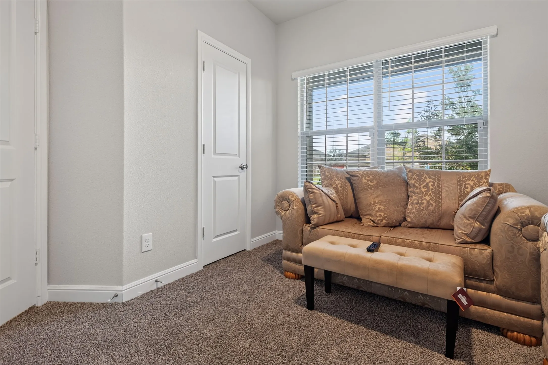 Single Family Residence For Rent in Johnson County , 1203 Larkspur Lane, Cleburne, Texas 76033, 4 Bedroom, 2 Bathroom, 3 Garage spaces, 1,848 Sqft, built in 2020, mls#21407763, Real Estate Agent in Cleburne, Homes For Rent in Johnson county, Homes For Rent in Cleburne, Realtor in Cleburne Texas, Real Estate Brokerage Independent Realty Texas, Luminita Cordes Realtor