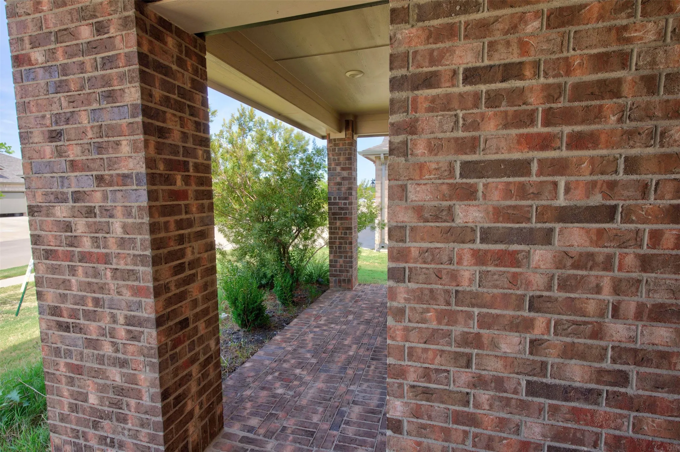 Single Family Residence For Rent in Johnson County , 1203 Larkspur Lane, Cleburne, Texas 76033, 4 Bedroom, 2 Bathroom, 3 Garage spaces, 1,848 Sqft, built in 2020, mls#21407763, Real Estate Agent in Cleburne, Homes For Rent in Johnson county, Homes For Rent in Cleburne, Realtor in Cleburne Texas, Real Estate Brokerage Independent Realty Texas, Luminita Cordes Realtor