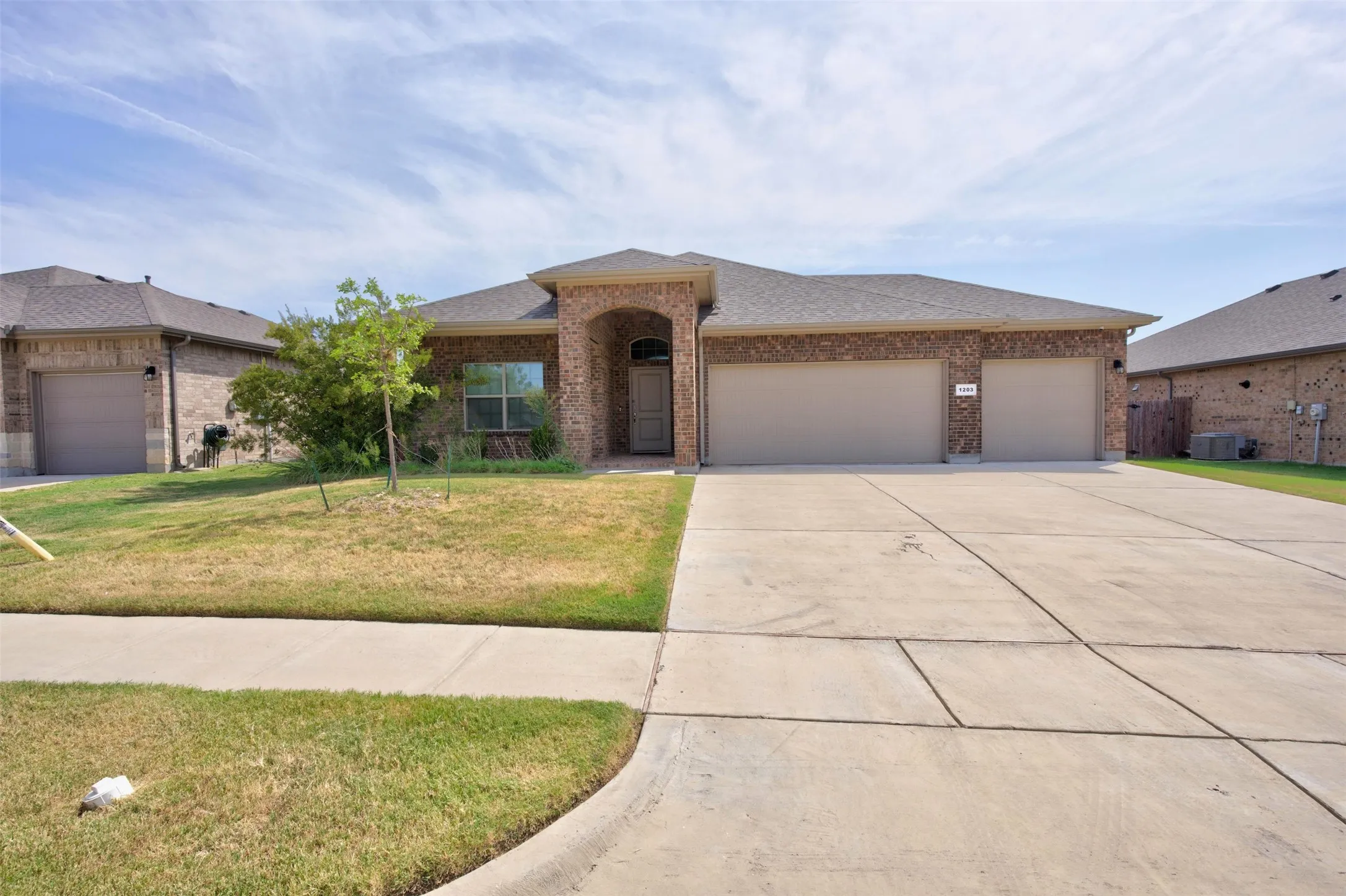 Single Family Residence For Rent
