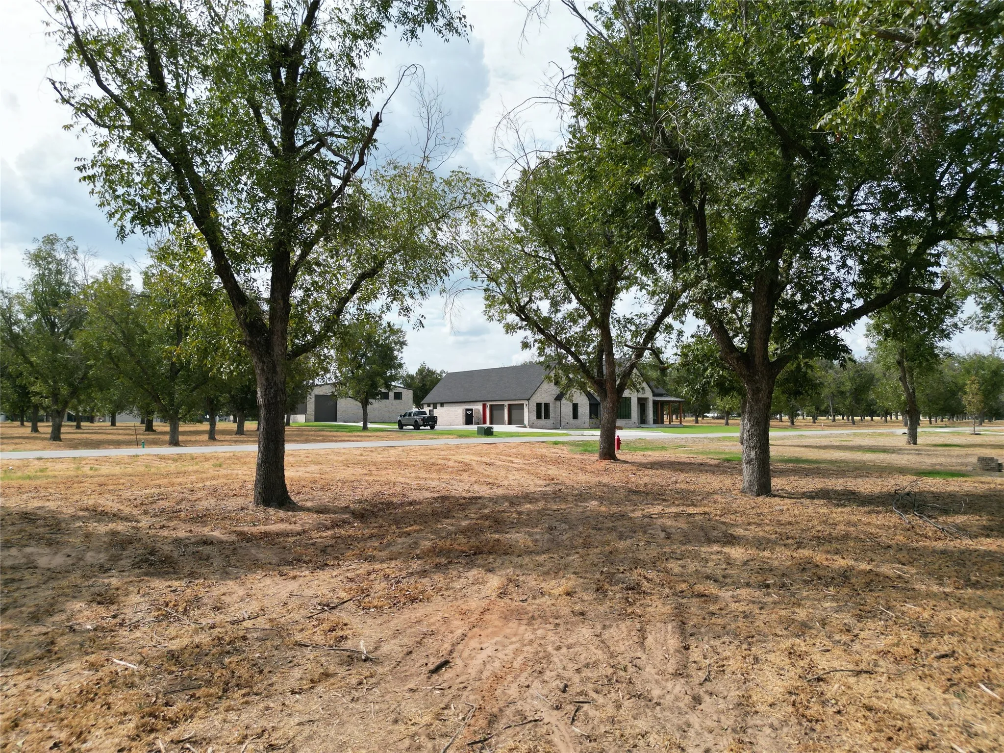 Unimproved Land For Sale in Hood County , 930 E Landings Drive, Granbury, Texas 76049, 0, 0, Garage spaces, 0 Sqft, built in 0, mls#21407769, Real Estate Agent in Granbury, Homes For Sale in Hood county, Homes For Sale in Granbury, Realtor in Granbury Texas, Real Estate Brokerage Independent Realty Texas, Luminita Cordes Realtor
