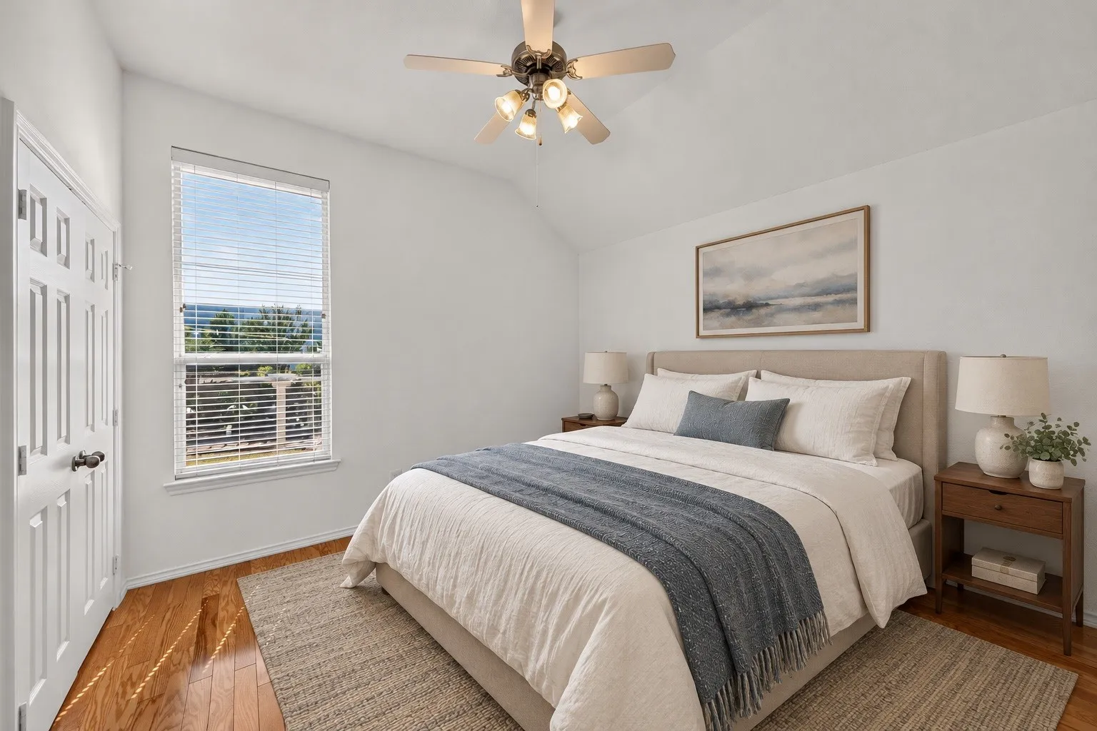 Single Family Residence For Sale in Tarrant County , 2720 Gray Rock Drive, Fort Worth, Texas 76131, 3 Bedroom, 2 Bathroom, 2 Garage spaces, 2,035 Sqft, built in 2003, mls#21374232, Real Estate Agent in Fort Worth, Homes For Sale in Tarrant county, Homes For Sale in Fort Worth, Realtor in Fort Worth Texas, Real Estate Brokerage Independent Realty Texas, Luminita Cordes Realtor