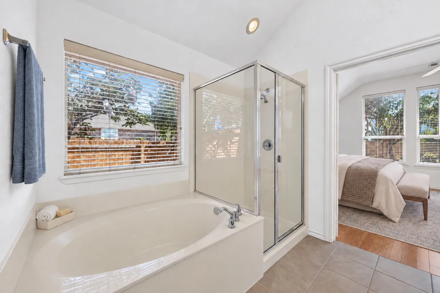 Single Family Residence For Sale in Tarrant County , 2720 Gray Rock Drive, Fort Worth, Texas 76131, 3 Bedroom, 2 Bathroom, 2 Garage spaces, 2,035 Sqft, built in 2003, mls#21374232, Real Estate Agent in Fort Worth, Homes For Sale in Tarrant county, Homes For Sale in Fort Worth, Realtor in Fort Worth Texas, Real Estate Brokerage Independent Realty Texas, Luminita Cordes Realtor