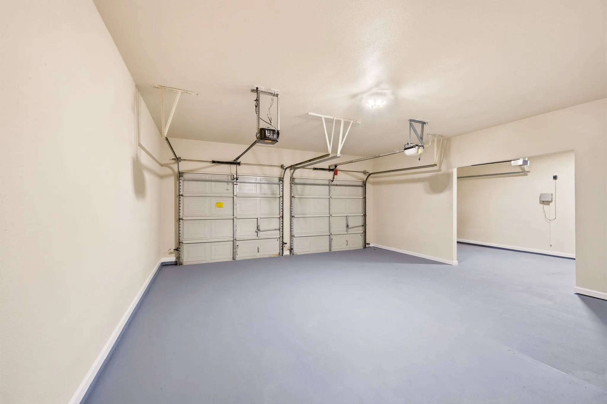 Single Family Residence For Sale in Tarrant County , 7833 Harvest Hill Road, North Richland Hills, Texas 76182, 5 Bedroom, 3 Bathroom, 3 Garage spaces, 2,872 Sqft, built in 2003, mls#21405847, Real Estate Agent in North Richland Hills, Homes For Sale in Tarrant county, Homes For Sale in North Richland Hills, Realtor in North Richland Hills Texas, Real Estate Brokerage Independent Realty Texas, Luminita Cordes Realtor