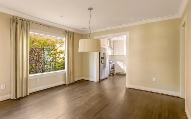 Single Family Residence For Rent in Dallas County , 4009 Prescott Avenue, Dallas, Texas 75219, 3 Bedroom, 3 Bathroom, 2 Garage spaces, 2,948 Sqft, built in 1930, mls#21407372, Real Estate Agent in Dallas, Homes For Rent in Dallas county, Homes For Rent in Dallas, Realtor in Dallas Texas, Real Estate Brokerage Independent Realty Texas, Luminita Cordes Realtor