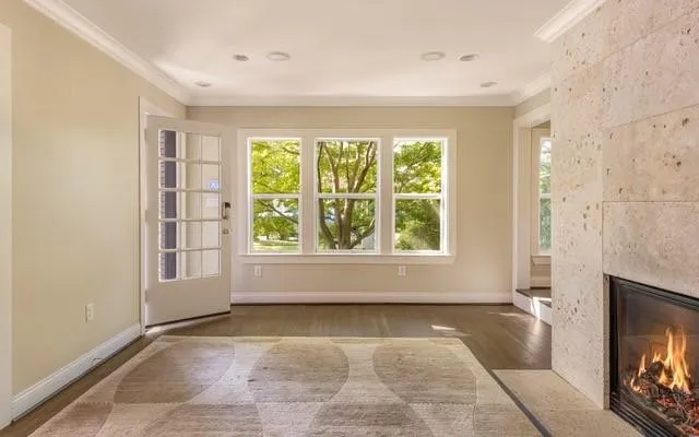 Single Family Residence For Rent in Dallas County , 4009 Prescott Avenue, Dallas, Texas 75219, 3 Bedroom, 3 Bathroom, 2 Garage spaces, 2,948 Sqft, built in 1930, mls#21407372, Real Estate Agent in Dallas, Homes For Rent in Dallas county, Homes For Rent in Dallas, Realtor in Dallas Texas, Real Estate Brokerage Independent Realty Texas, Luminita Cordes Realtor