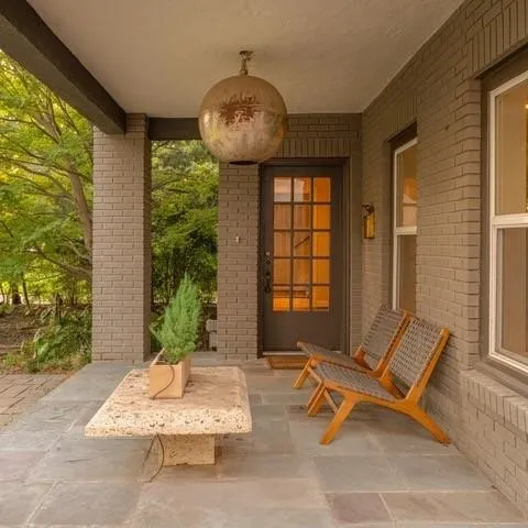 Single Family Residence For Rent in Dallas County , 4009 Prescott Avenue, Dallas, Texas 75219, 3 Bedroom, 3 Bathroom, 2 Garage spaces, 2,948 Sqft, built in 1930, mls#21407372, Real Estate Agent in Dallas, Homes For Rent in Dallas county, Homes For Rent in Dallas, Realtor in Dallas Texas, Real Estate Brokerage Independent Realty Texas, Luminita Cordes Realtor