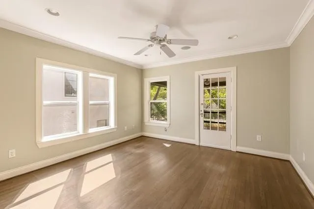 Single Family Residence For Rent in Dallas County , 4009 Prescott Avenue, Dallas, Texas 75219, 3 Bedroom, 3 Bathroom, 2 Garage spaces, 2,948 Sqft, built in 1930, mls#21407372, Real Estate Agent in Dallas, Homes For Rent in Dallas county, Homes For Rent in Dallas, Realtor in Dallas Texas, Real Estate Brokerage Independent Realty Texas, Luminita Cordes Realtor