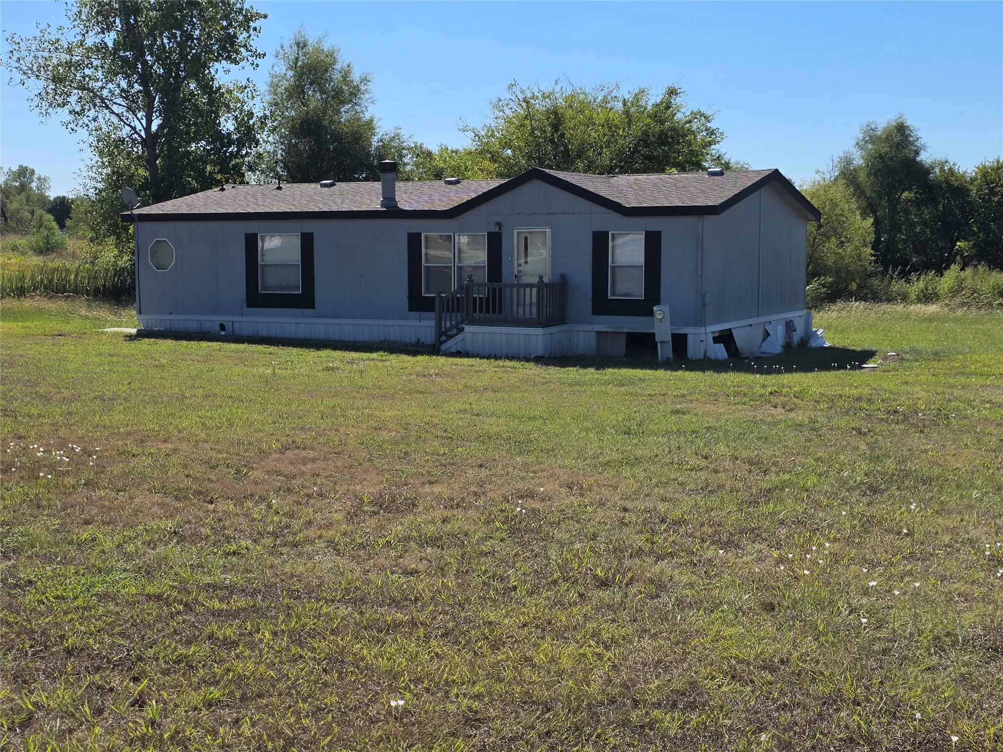 Manufactured Home For Sale in Johnson County , 5905 Texas Street, Joshua, Texas 76058, 3 Bedroom, 2 Bathroom, Garage spaces, 1,344 Sqft, built in 1999, mls#21406861, Real Estate Agent in Joshua, Homes For Sale in Johnson county, Homes For Sale in Joshua, Realtor in Joshua Texas, Real Estate Brokerage Independent Realty Texas, Luminita Cordes Realtor