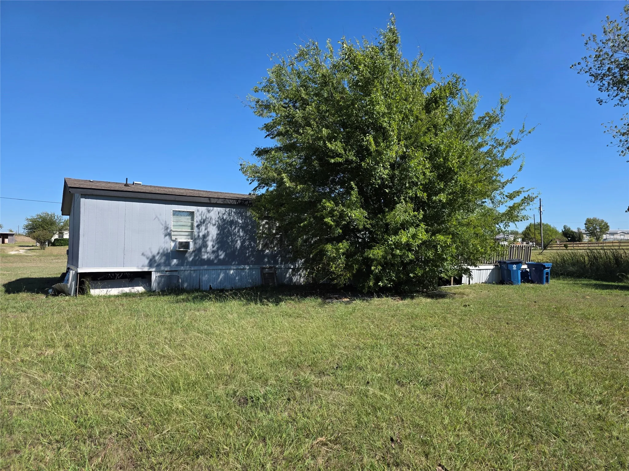 Manufactured Home For Sale in Johnson County , 5905 Texas Street, Joshua, Texas 76058, 3 Bedroom, 2 Bathroom, Garage spaces, 1,344 Sqft, built in 1999, mls#21406861, Real Estate Agent in Joshua, Homes For Sale in Johnson county, Homes For Sale in Joshua, Realtor in Joshua Texas, Real Estate Brokerage Independent Realty Texas, Luminita Cordes Realtor