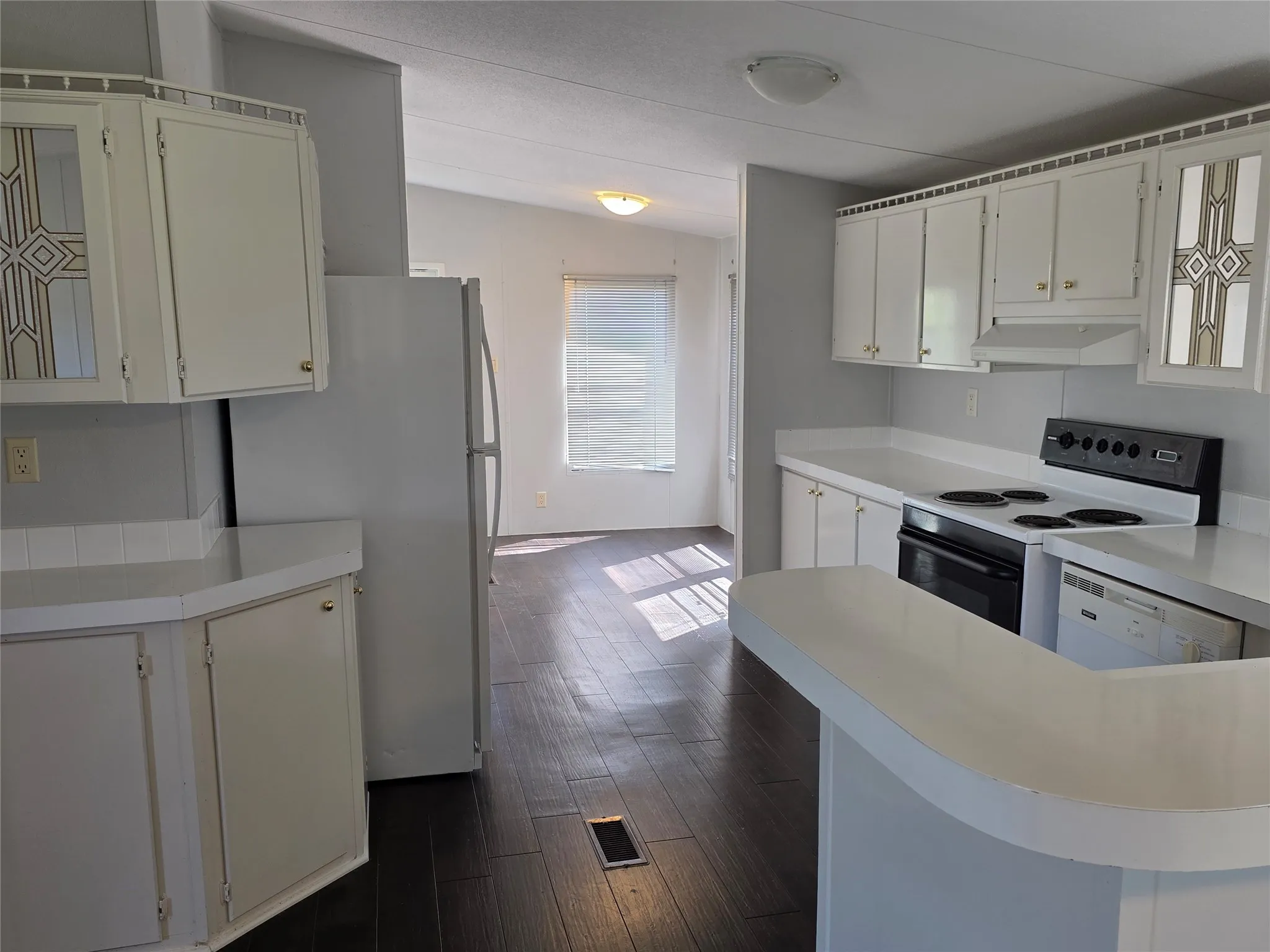 Manufactured Home For Sale in Johnson County , 5905 Texas Street, Joshua, Texas 76058, 3 Bedroom, 2 Bathroom, Garage spaces, 1,344 Sqft, built in 1999, mls#21406861, Real Estate Agent in Joshua, Homes For Sale in Johnson county, Homes For Sale in Joshua, Realtor in Joshua Texas, Real Estate Brokerage Independent Realty Texas, Luminita Cordes Realtor
