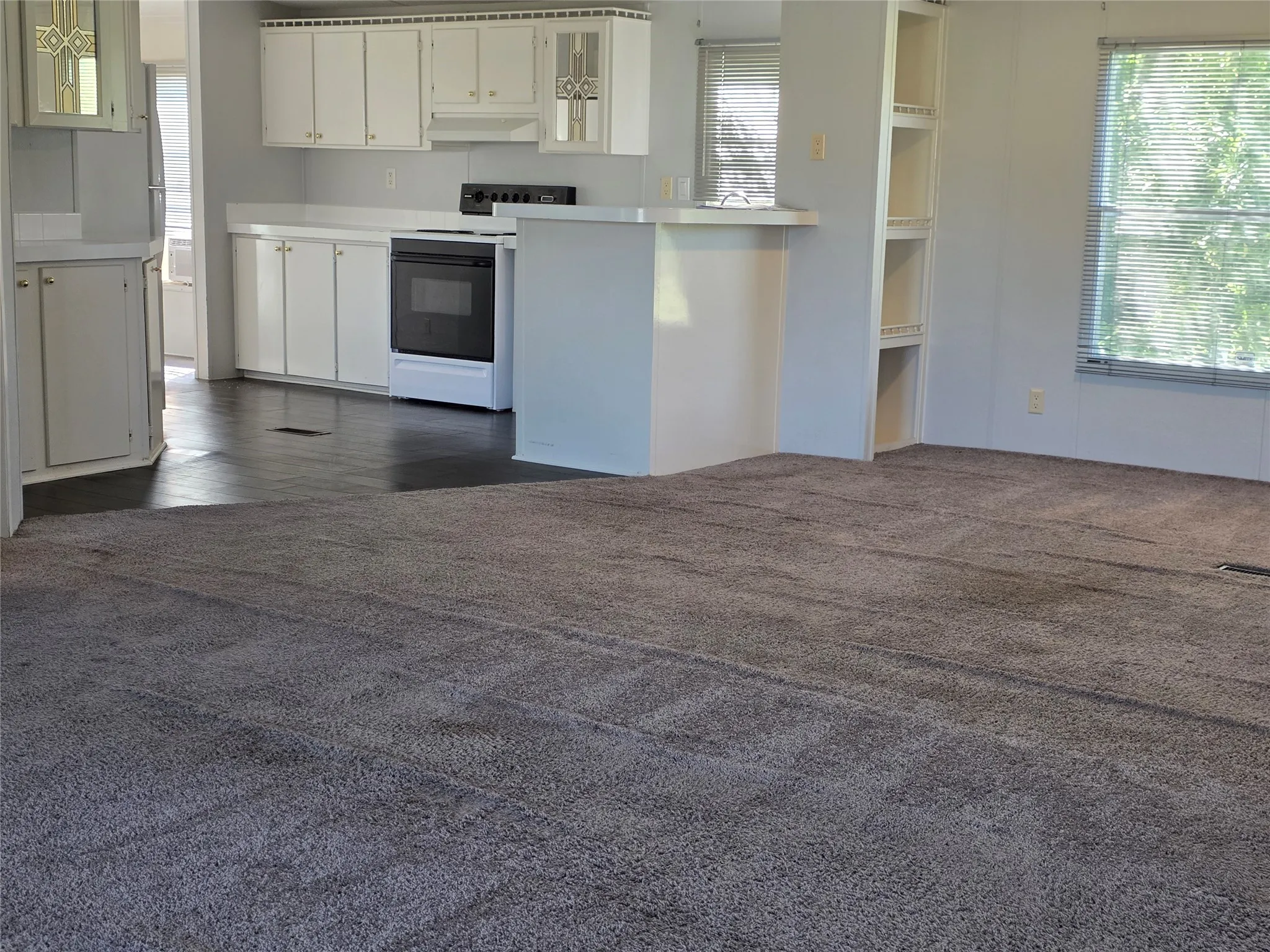 Manufactured Home For Sale in Johnson County , 5905 Texas Street, Joshua, Texas 76058, 3 Bedroom, 2 Bathroom, Garage spaces, 1,344 Sqft, built in 1999, mls#21406861, Real Estate Agent in Joshua, Homes For Sale in Johnson county, Homes For Sale in Joshua, Realtor in Joshua Texas, Real Estate Brokerage Independent Realty Texas, Luminita Cordes Realtor