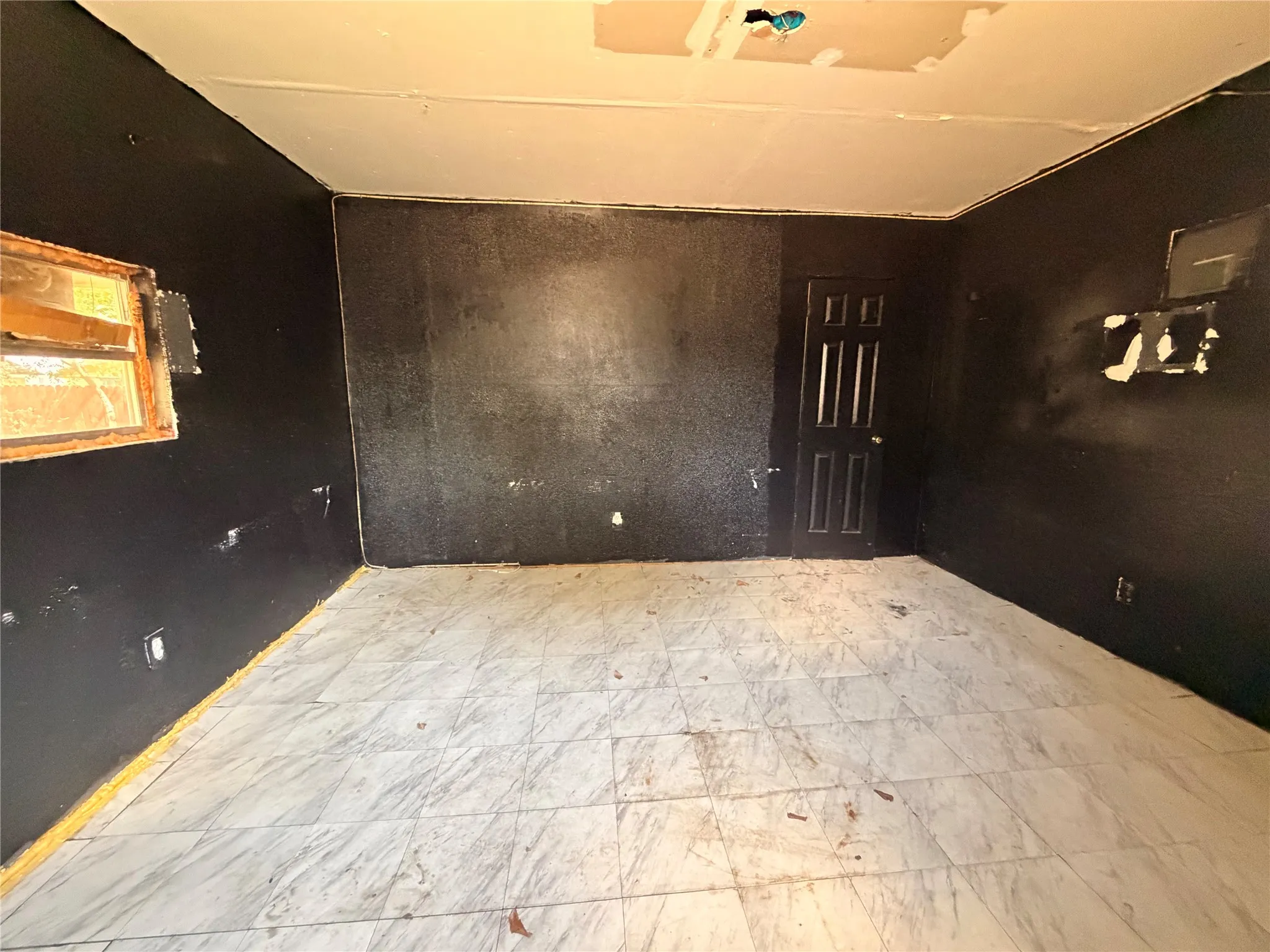 Single Family Residence For Sale in Dallas County , 8109 Burroaks Drive, Dallas, Texas 75217, 2 Bedroom, 1 Bathroom, Garage spaces, 749 Sqft, built in 1954, mls#21407422, Real Estate Agent in Dallas, Homes For Sale in Dallas county, Homes For Sale in Dallas, Realtor in Dallas Texas, Real Estate Brokerage Independent Realty Texas, Luminita Cordes Realtor