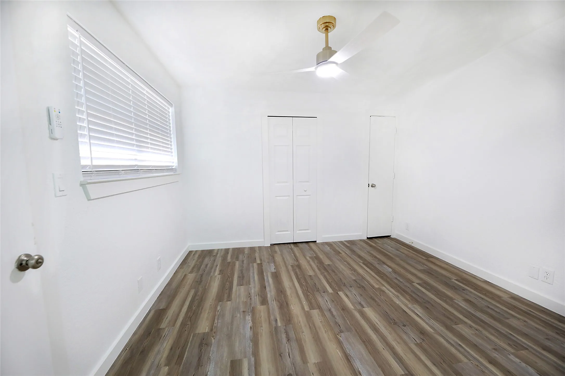 Single Family Residence For Sale in Montague County , 506 Lindsey Street, Bowie, Texas 76230, 4 Bedroom, 2 Bathroom, 1 Garage spaces, 1,482 Sqft, built in 1958, mls#21404748, Real Estate Agent in Bowie, Homes For Sale in Montague county, Homes For Sale in Bowie, Realtor in Bowie Texas, Real Estate Brokerage Independent Realty Texas, Luminita Cordes Realtor