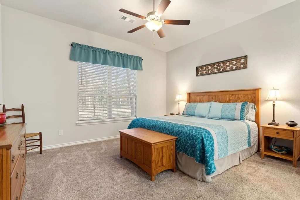 Single Family Residence For Sale in Henderson County , 10273 Private Road 5211, Malakoff, Texas 75148, 3 Bedroom, 2 Bathroom, 2 Garage spaces, 1,889 Sqft, built in 2022, mls#21407079, Real Estate Agent in Malakoff, Homes For Sale in Henderson county, Homes For Sale in Malakoff, Realtor in Malakoff Texas, Real Estate Brokerage Independent Realty Texas, Luminita Cordes Realtor