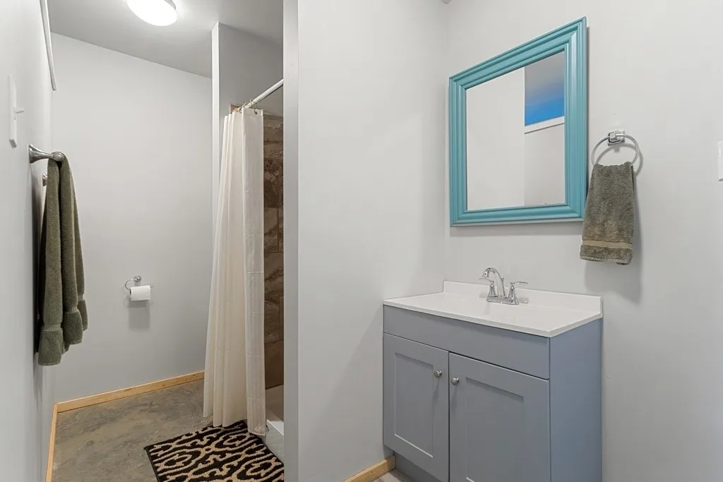 Single Family Residence For Sale in Henderson County , 10273 Private Road 5211, Malakoff, Texas 75148, 3 Bedroom, 2 Bathroom, 2 Garage spaces, 1,889 Sqft, built in 2022, mls#21407079, Real Estate Agent in Malakoff, Homes For Sale in Henderson county, Homes For Sale in Malakoff, Realtor in Malakoff Texas, Real Estate Brokerage Independent Realty Texas, Luminita Cordes Realtor