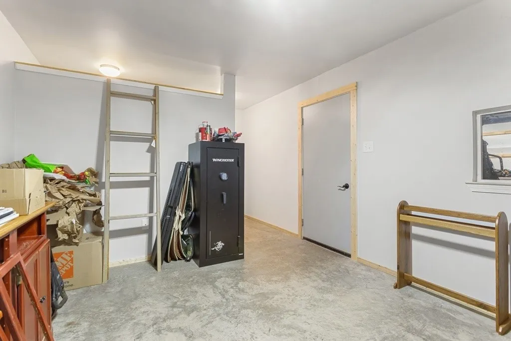 Single Family Residence For Sale in Henderson County , 10273 Private Road 5211, Malakoff, Texas 75148, 3 Bedroom, 2 Bathroom, 2 Garage spaces, 1,889 Sqft, built in 2022, mls#21407079, Real Estate Agent in Malakoff, Homes For Sale in Henderson county, Homes For Sale in Malakoff, Realtor in Malakoff Texas, Real Estate Brokerage Independent Realty Texas, Luminita Cordes Realtor