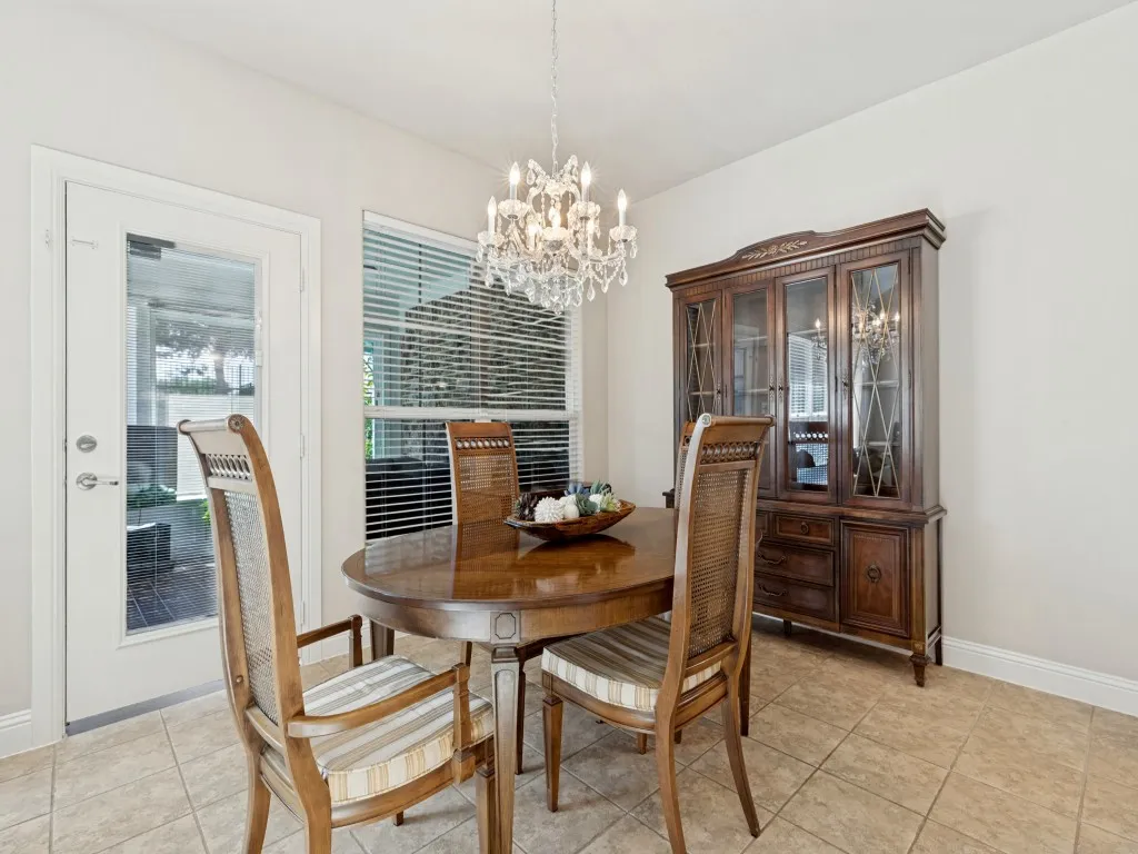 Single Family Residence For Sale in Collin County , 320 Terra Verde Lane, Mc Kinney, Texas 75069, 2 Bedroom, 2 Bathroom, 2 Garage spaces, 1,498 Sqft, built in 2012, mls#21399038, Real Estate Agent in Mc Kinney, Homes For Sale in Collin county, Homes For Sale in Mc Kinney, Realtor in Mc Kinney Texas, Real Estate Brokerage Independent Realty Texas, Luminita Cordes Realtor