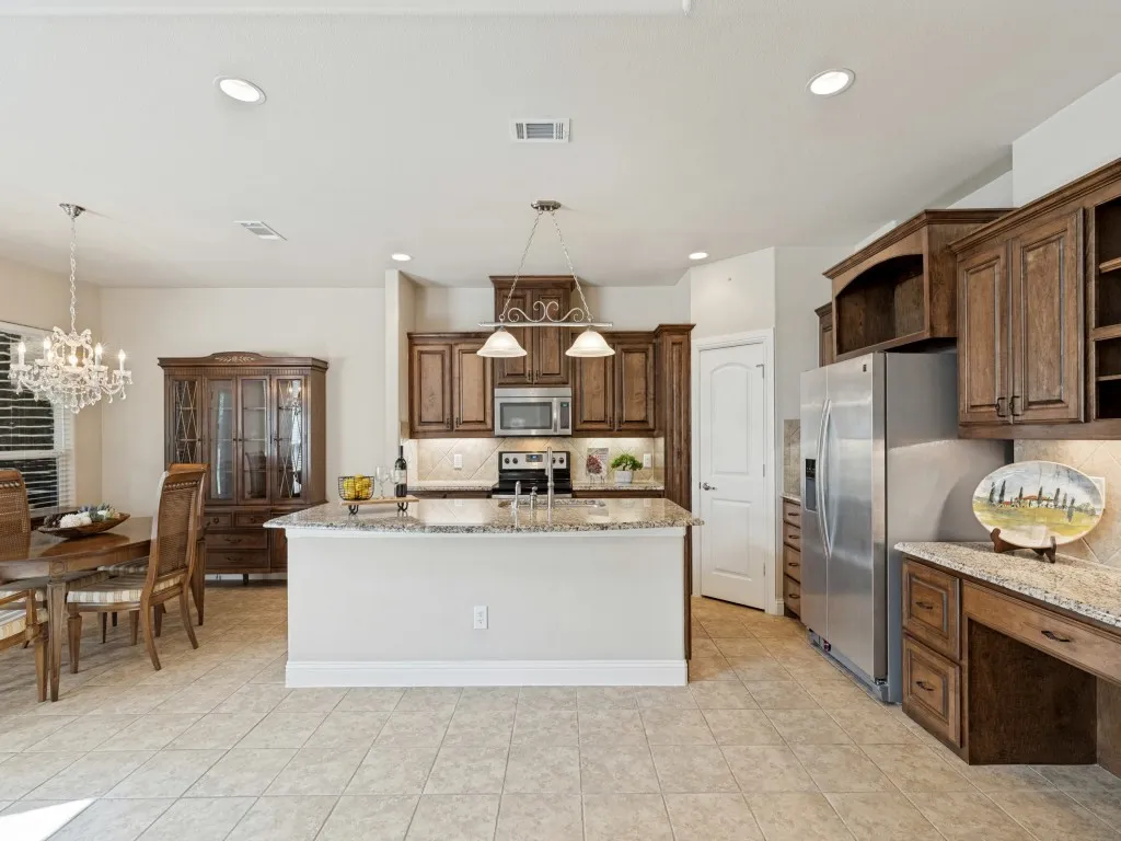 Single Family Residence For Sale in Collin County , 320 Terra Verde Lane, Mc Kinney, Texas 75069, 2 Bedroom, 2 Bathroom, 2 Garage spaces, 1,498 Sqft, built in 2012, mls#21399038, Real Estate Agent in Mc Kinney, Homes For Sale in Collin county, Homes For Sale in Mc Kinney, Realtor in Mc Kinney Texas, Real Estate Brokerage Independent Realty Texas, Luminita Cordes Realtor