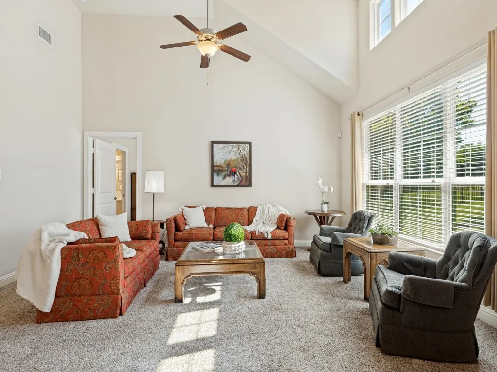 Single Family Residence For Sale in Collin County , 320 Terra Verde Lane, Mc Kinney, Texas 75069, 2 Bedroom, 2 Bathroom, 2 Garage spaces, 1,498 Sqft, built in 2012, mls#21399038, Real Estate Agent in Mc Kinney, Homes For Sale in Collin county, Homes For Sale in Mc Kinney, Realtor in Mc Kinney Texas, Real Estate Brokerage Independent Realty Texas, Luminita Cordes Realtor