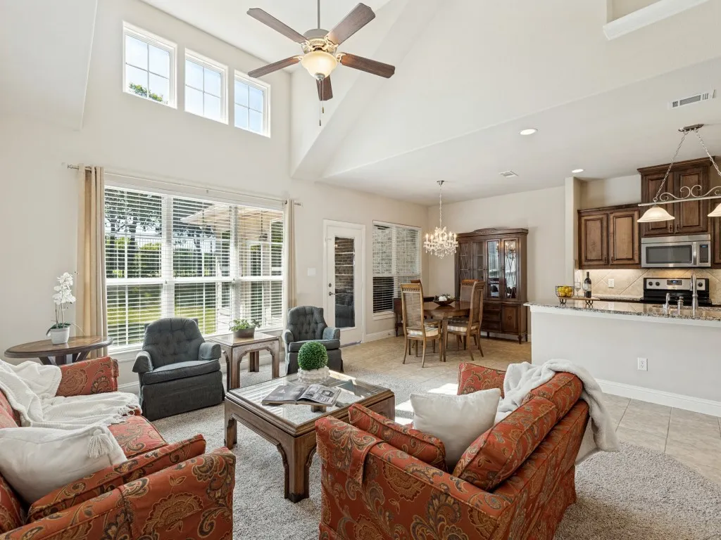 Single Family Residence For Sale in Collin County , 320 Terra Verde Lane, Mc Kinney, Texas 75069, 2 Bedroom, 2 Bathroom, 2 Garage spaces, 1,498 Sqft, built in 2012, mls#21399038, Real Estate Agent in Mc Kinney, Homes For Sale in Collin county, Homes For Sale in Mc Kinney, Realtor in Mc Kinney Texas, Real Estate Brokerage Independent Realty Texas, Luminita Cordes Realtor