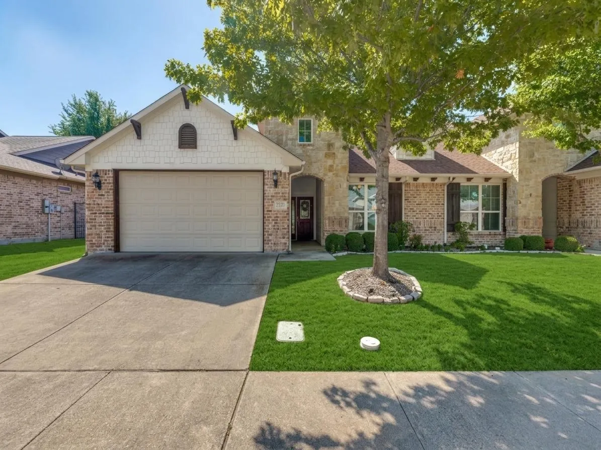 Single Family Residence For Sale
