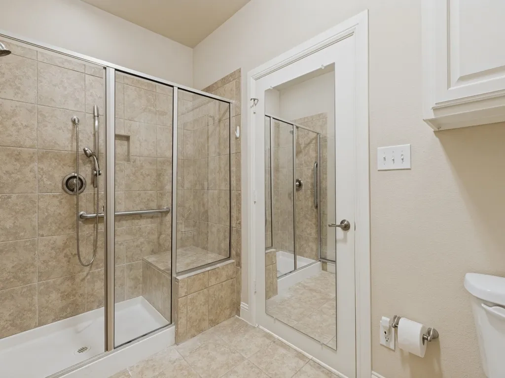 Single Family Residence For Sale in Collin County , 320 Terra Verde Lane, Mc Kinney, Texas 75069, 2 Bedroom, 2 Bathroom, 2 Garage spaces, 1,498 Sqft, built in 2012, mls#21399038, Real Estate Agent in Mc Kinney, Homes For Sale in Collin county, Homes For Sale in Mc Kinney, Realtor in Mc Kinney Texas, Real Estate Brokerage Independent Realty Texas, Luminita Cordes Realtor